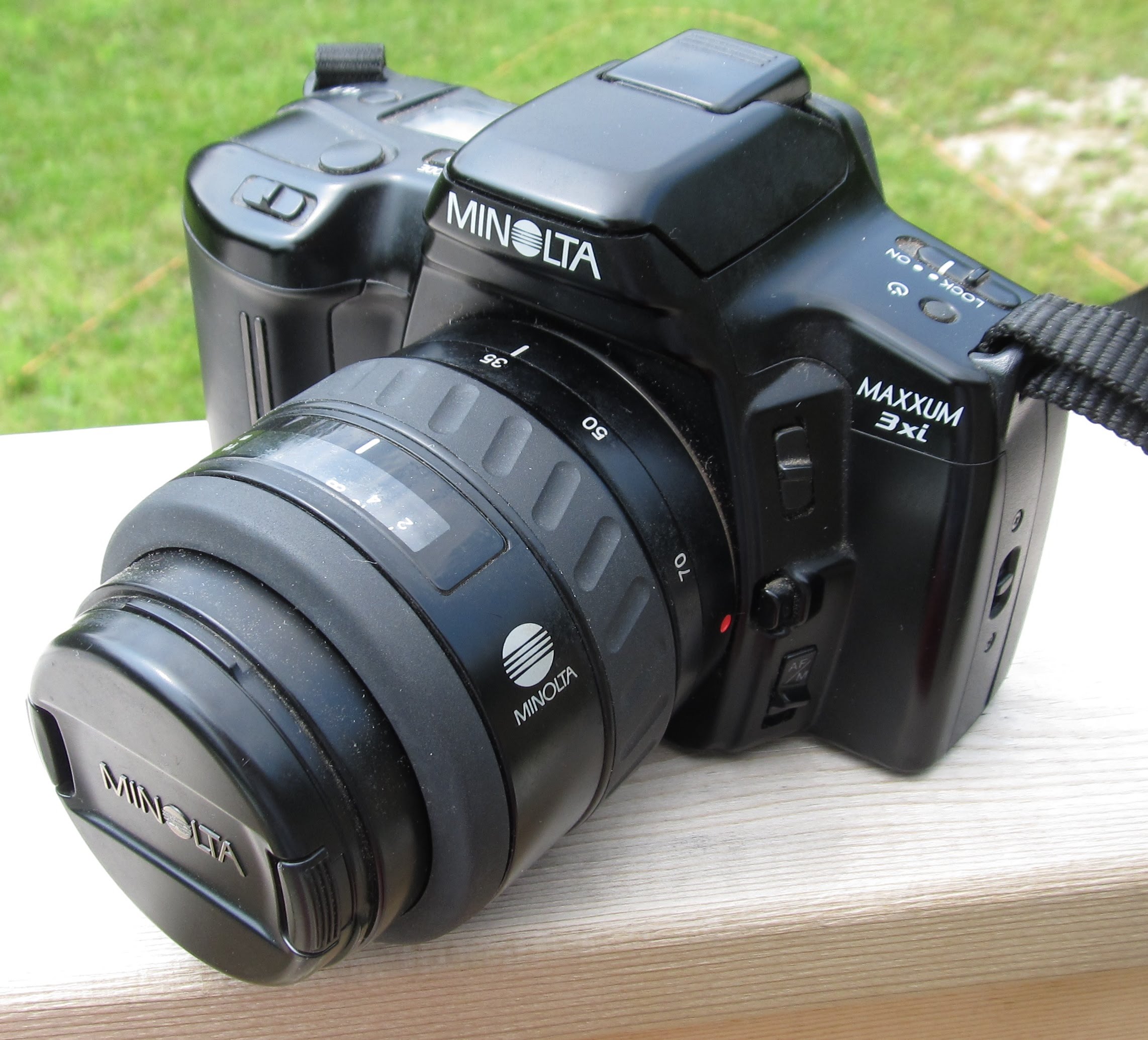 Minolta Maxxum 3xi 35mm SLR camera (1994) + test photos - YouTube