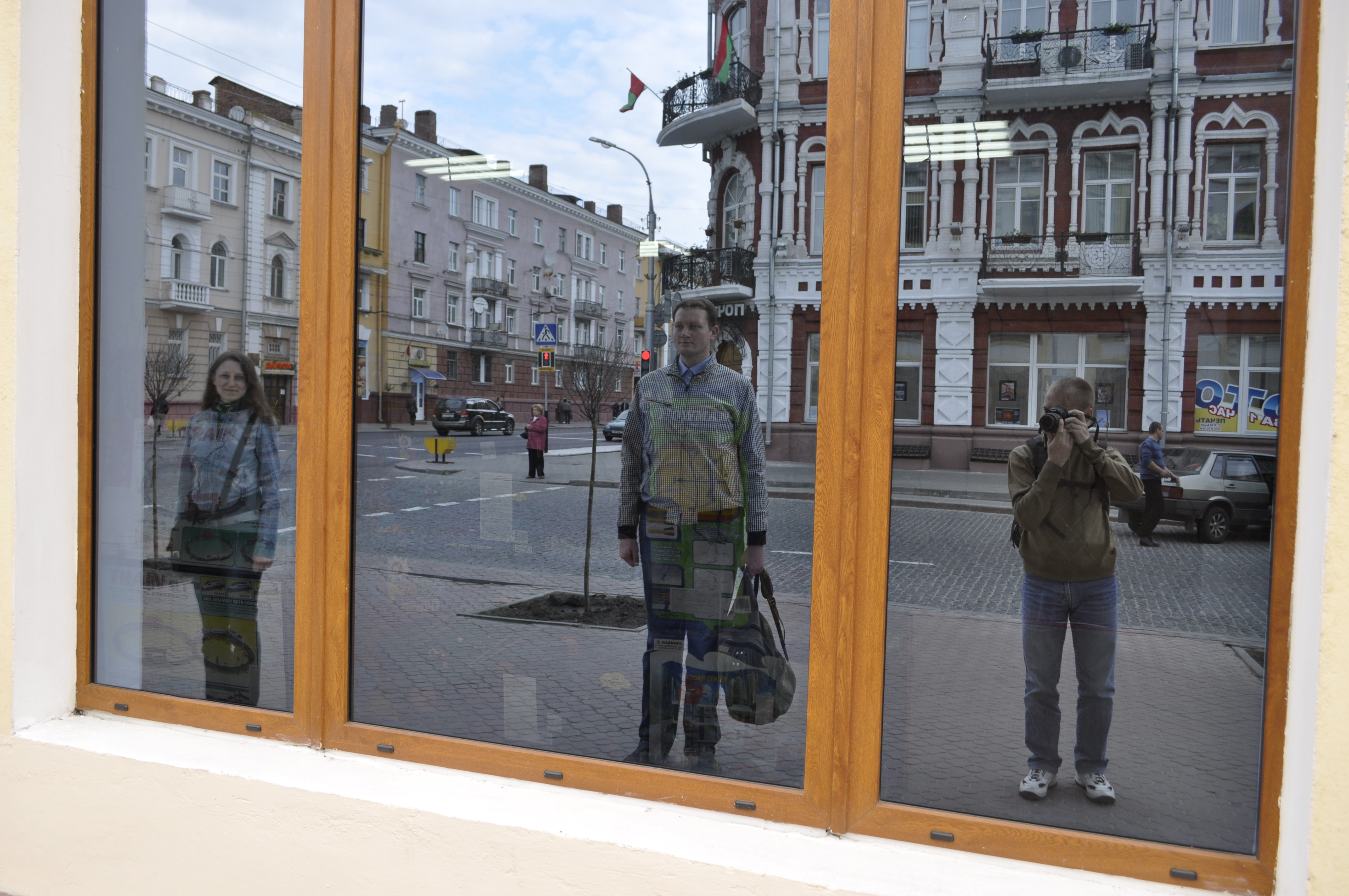 Mirror, Pedestrians, Photographer, Street, Window, HQ Photo