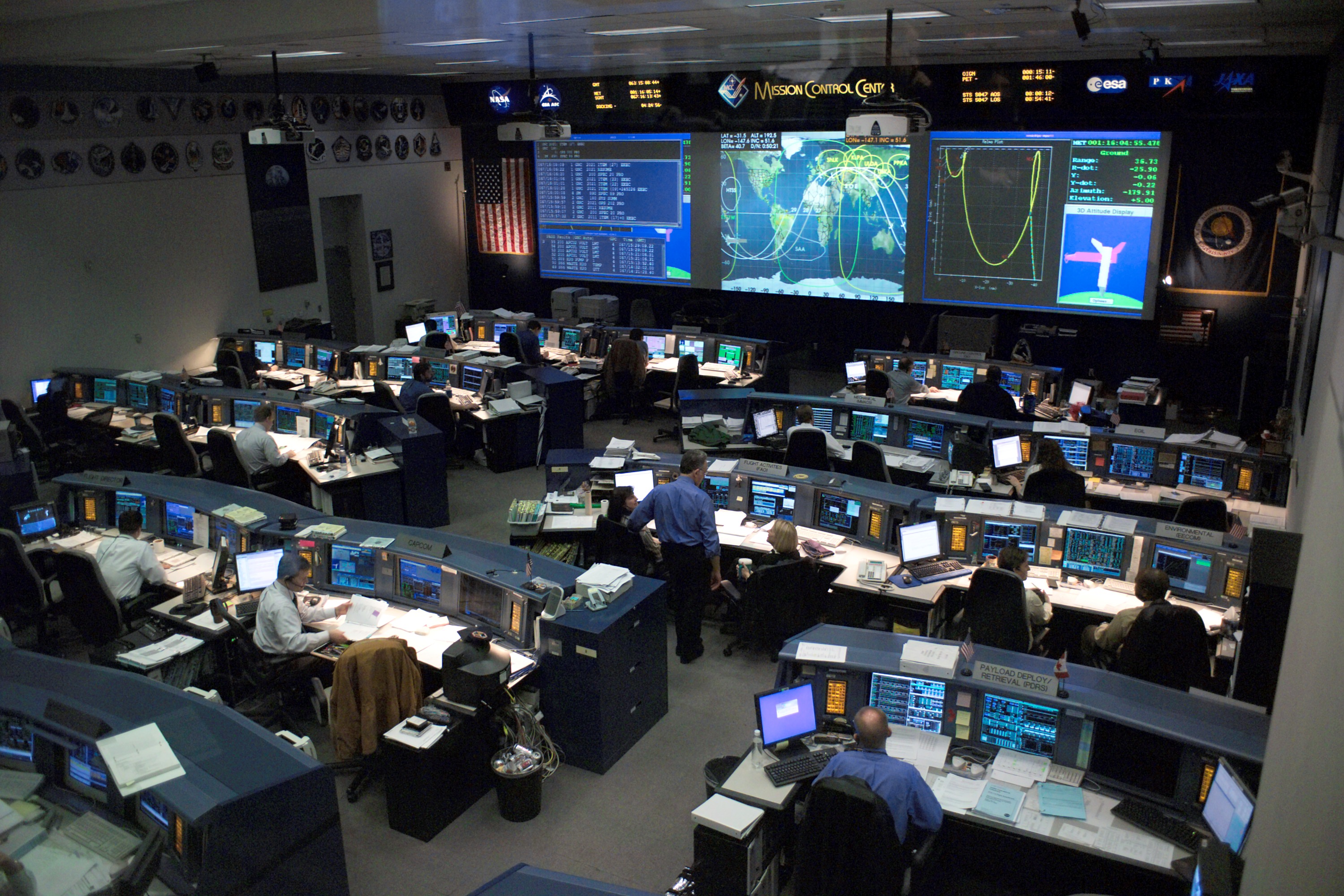 File:Mission control center.jpg - Wikimedia Commons