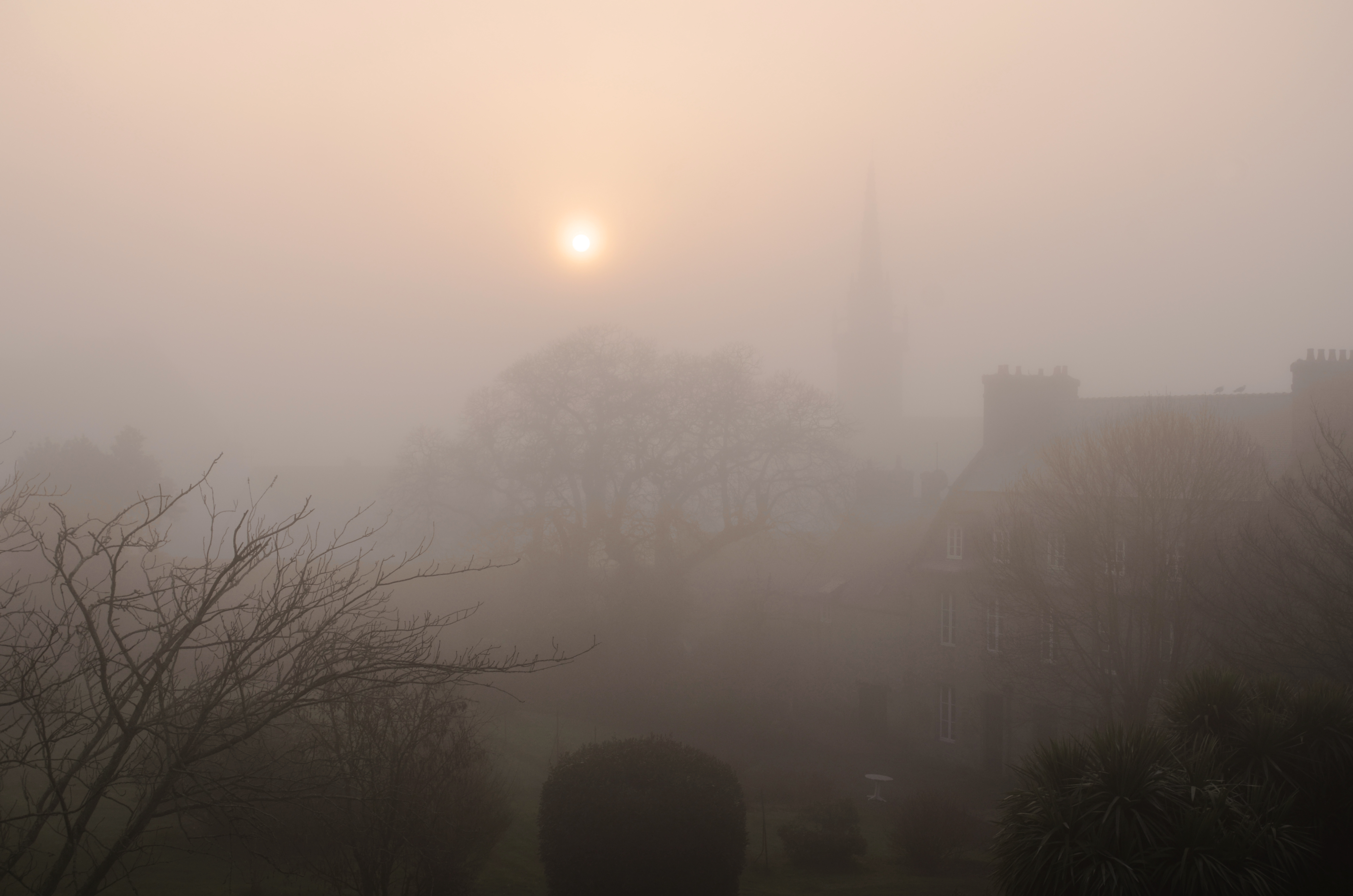 File:Misty morning in st pol de leon, France.jpg - Wikimedia Commons