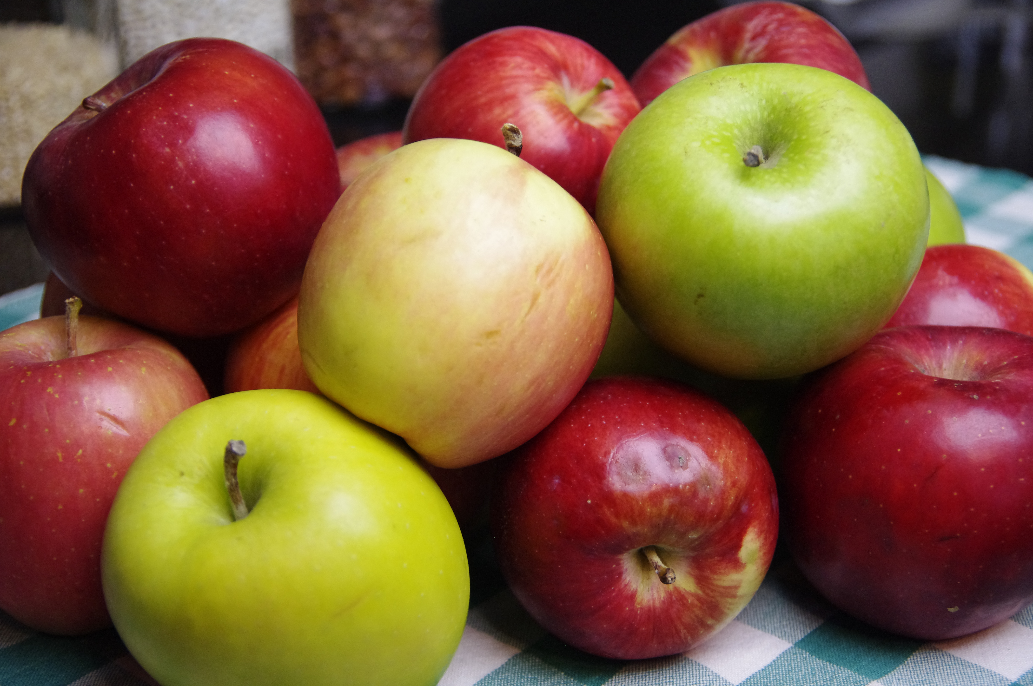 Skillet Apple Pie - Fresh From Oregon