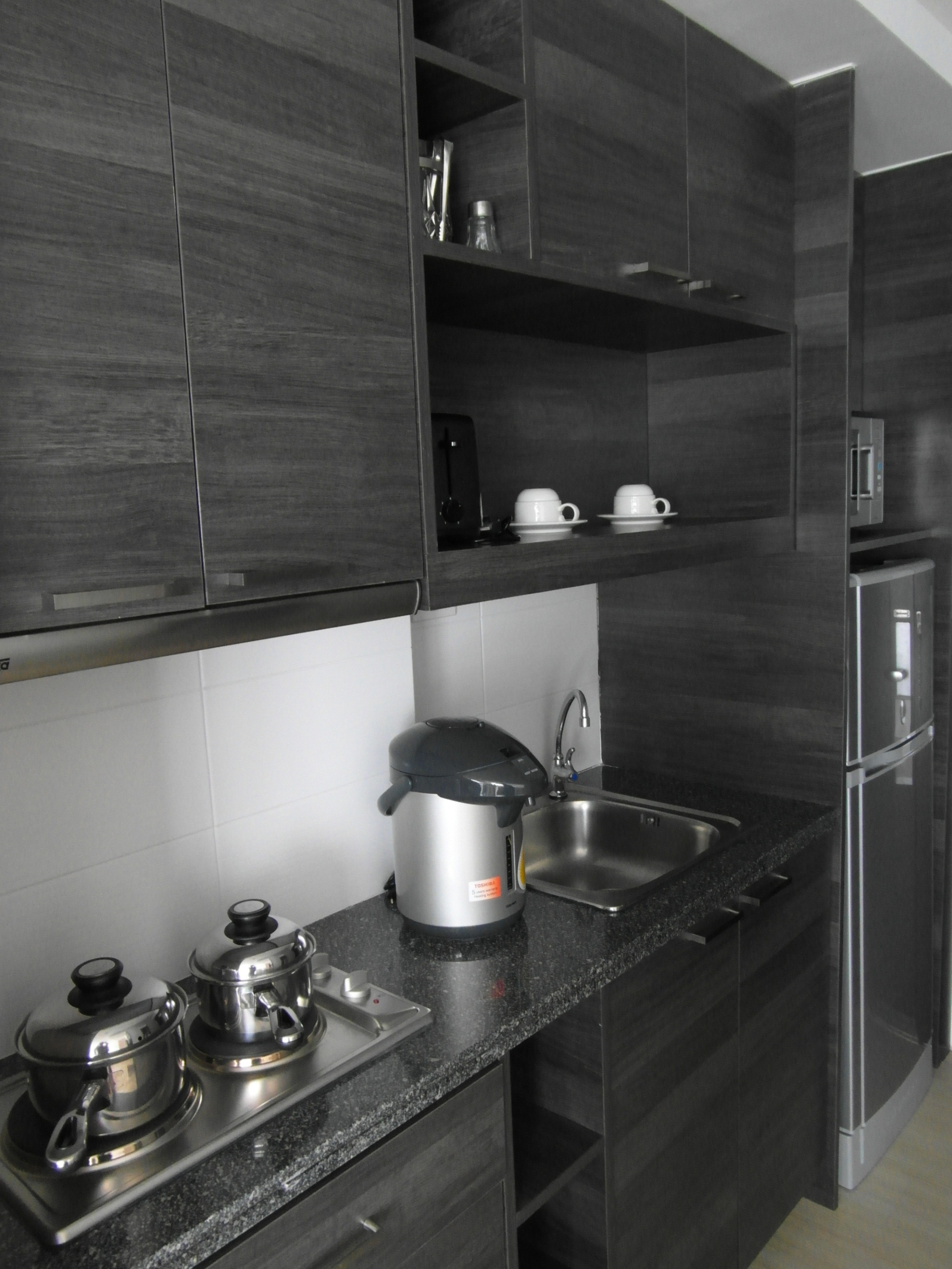 Modern apartment kitchen photo