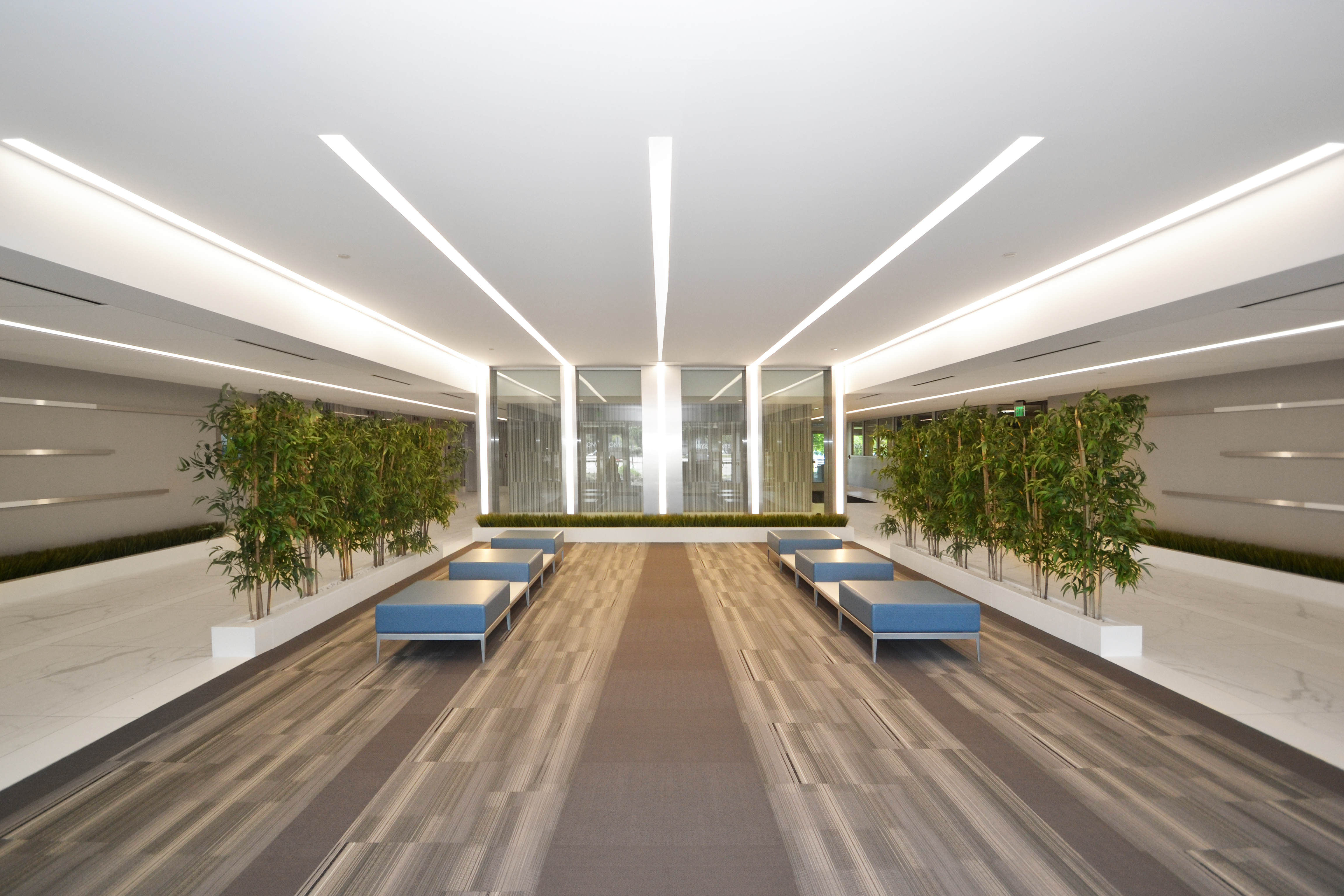 MODERN OFFICE INTERIOR BRINGS BUILDING INTO THE NEW MILLENNIUM ...