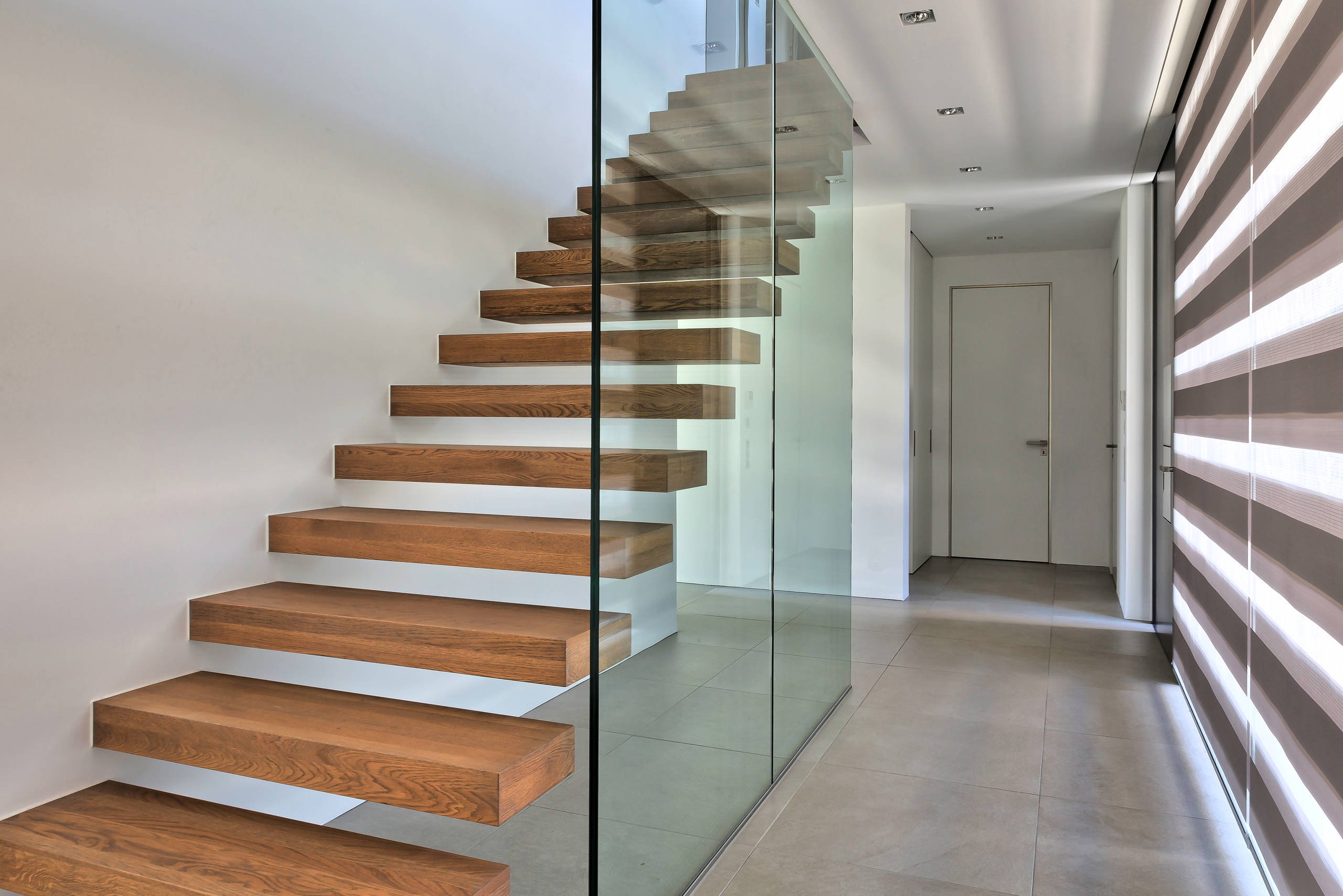 Modern staircase photo