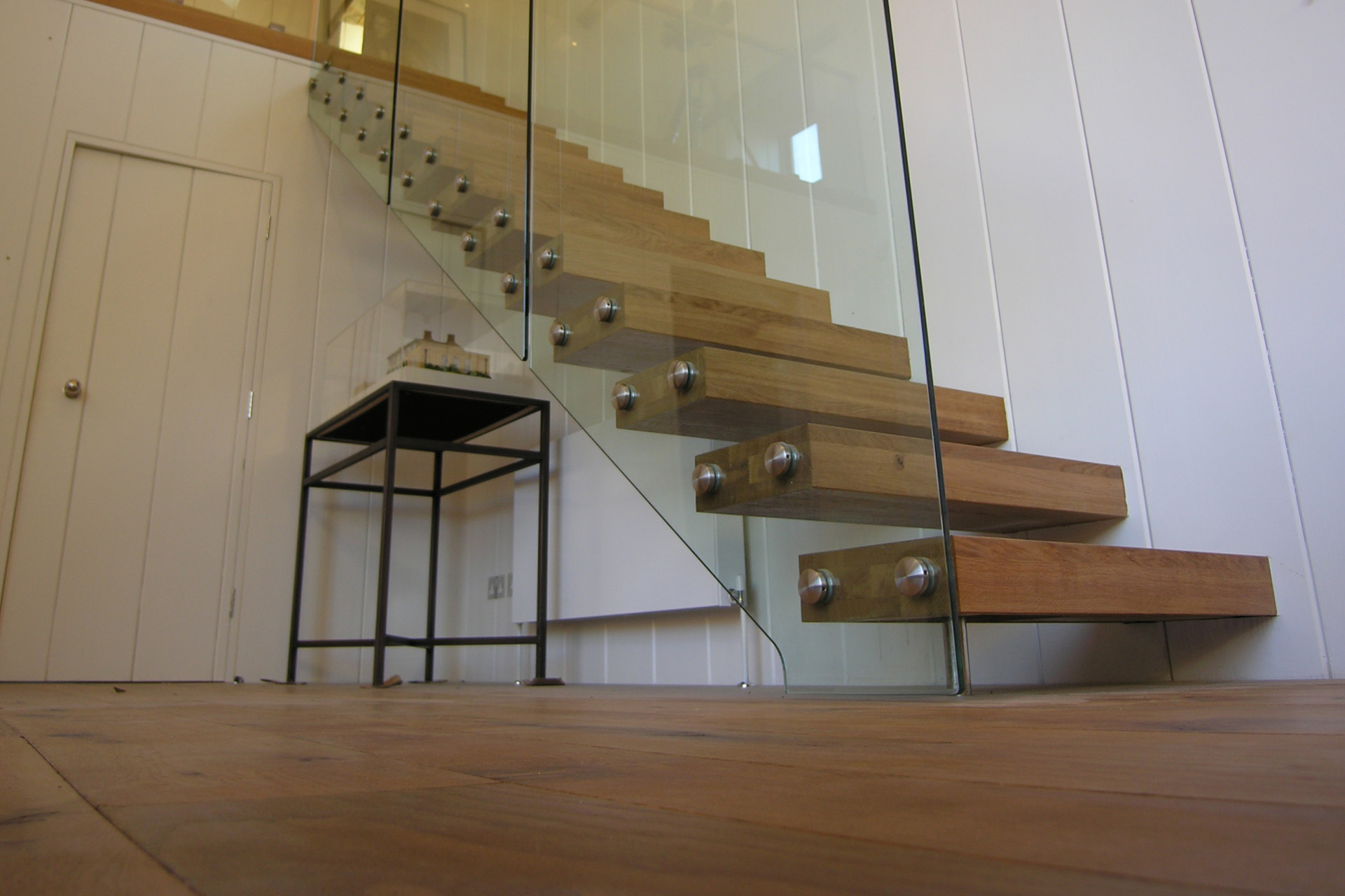 Modern staircase photo