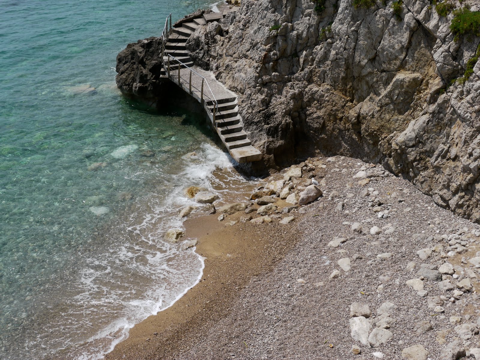 Monte Carlo Weekly Photo: The Hidden Beach