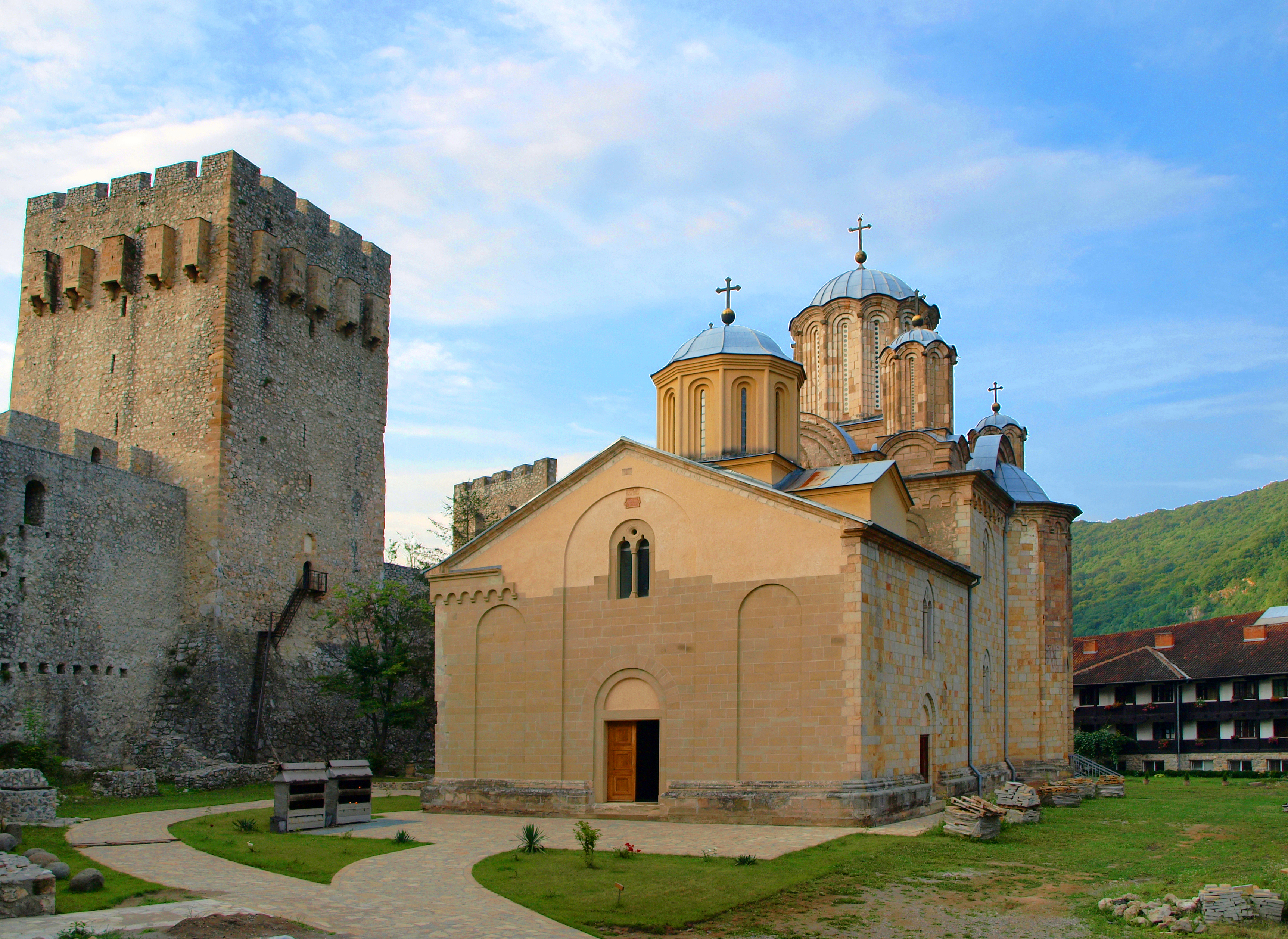 File:Monastery Manasija - Serbia.JPG - Wikimedia Commons