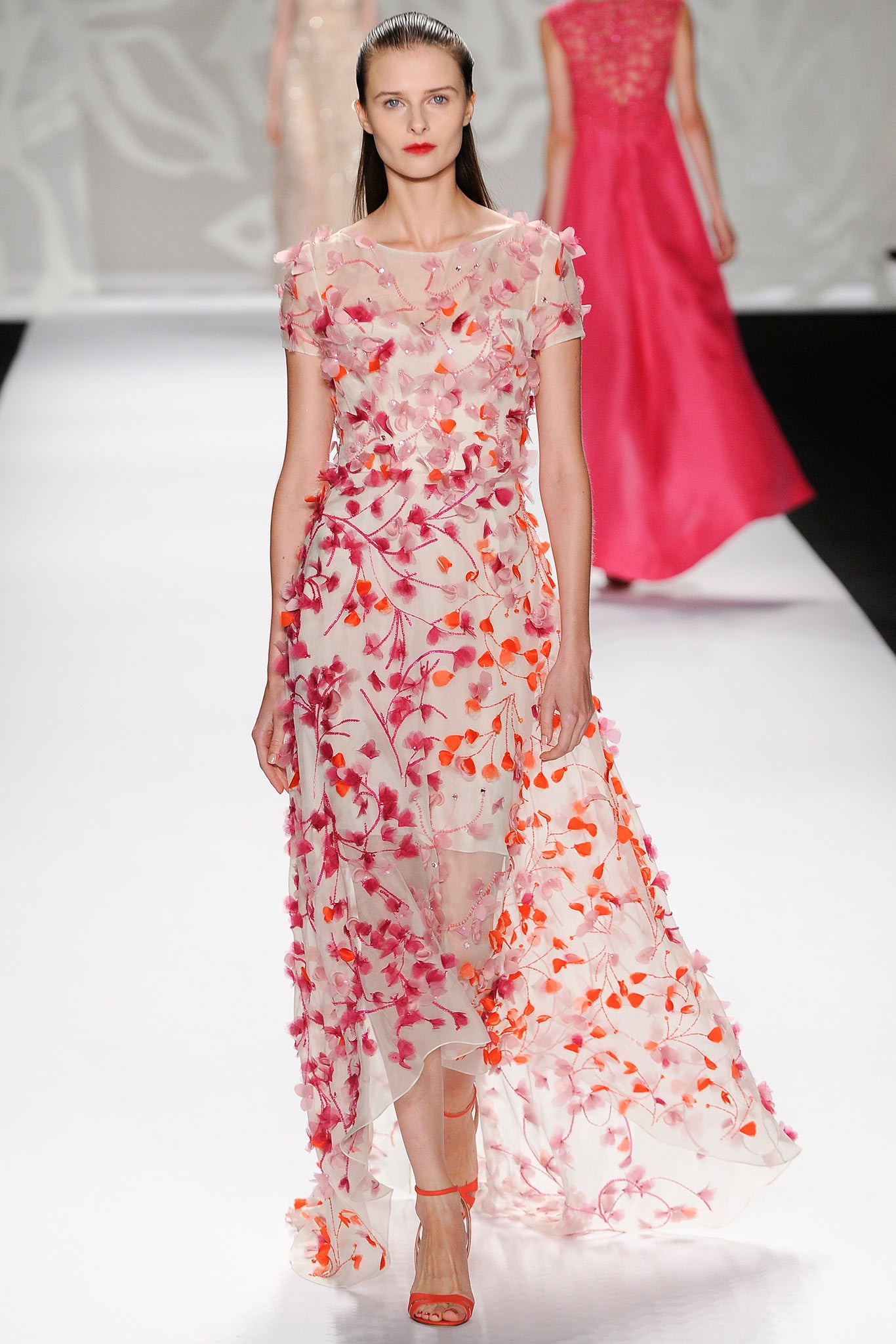 Monique Lhuillier Spring 2014 Ready-to-Wear Collection - Vogue