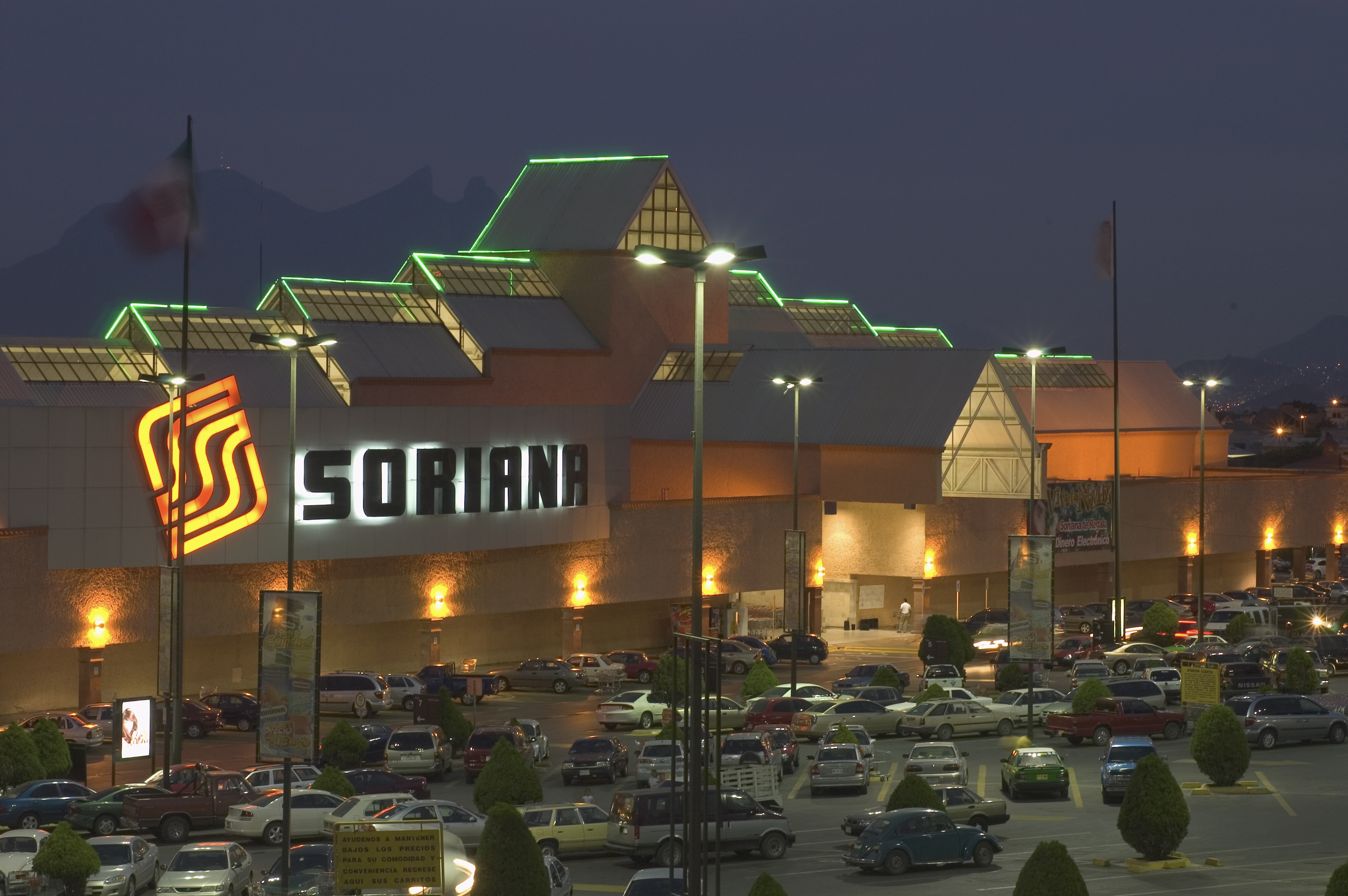 soriana-supermarket-outlet - Nuevo Leon Pictures - Nuevo León ...