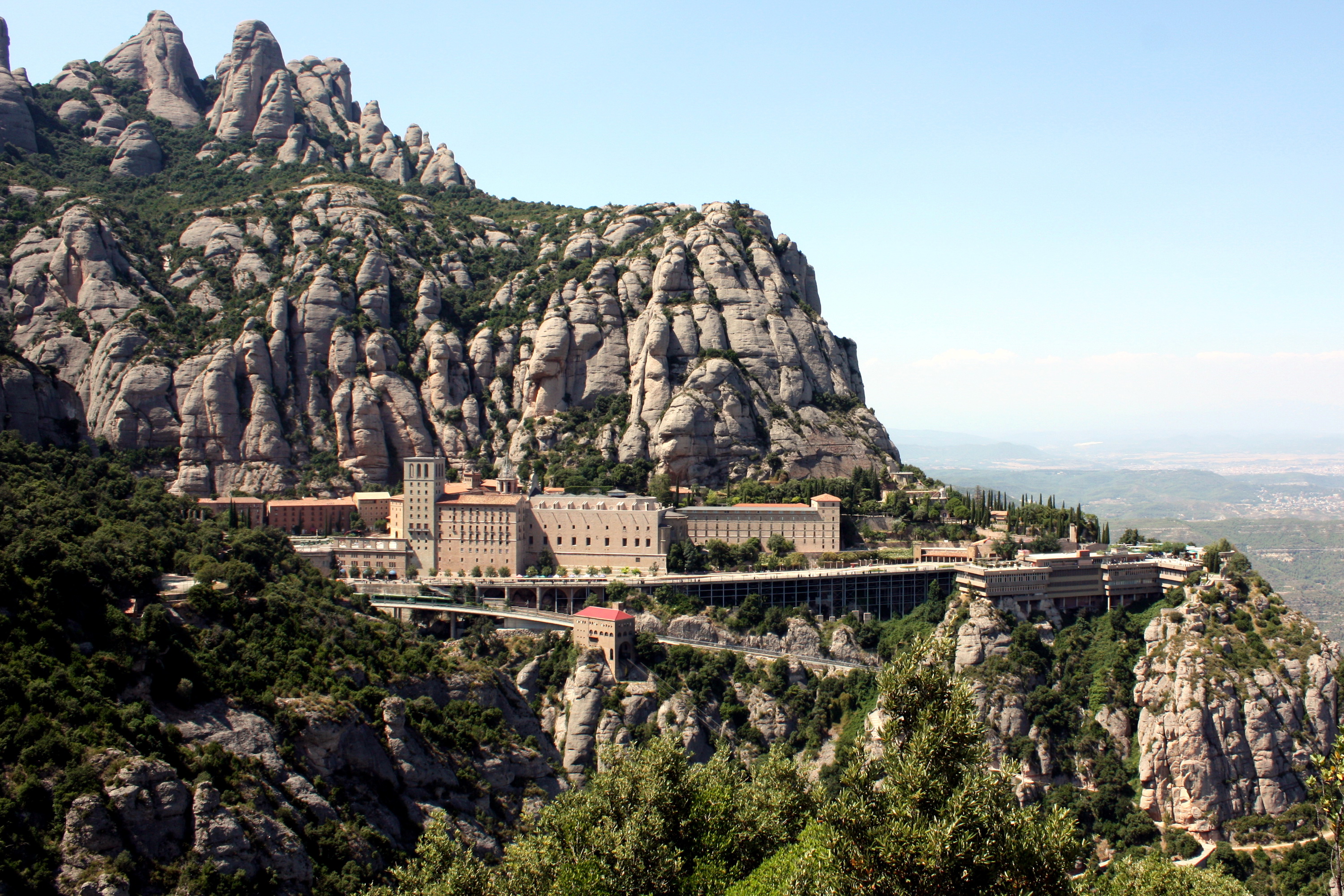 Monastery of Montserrat (Spain) / 3000 x 2000 / Locality ...