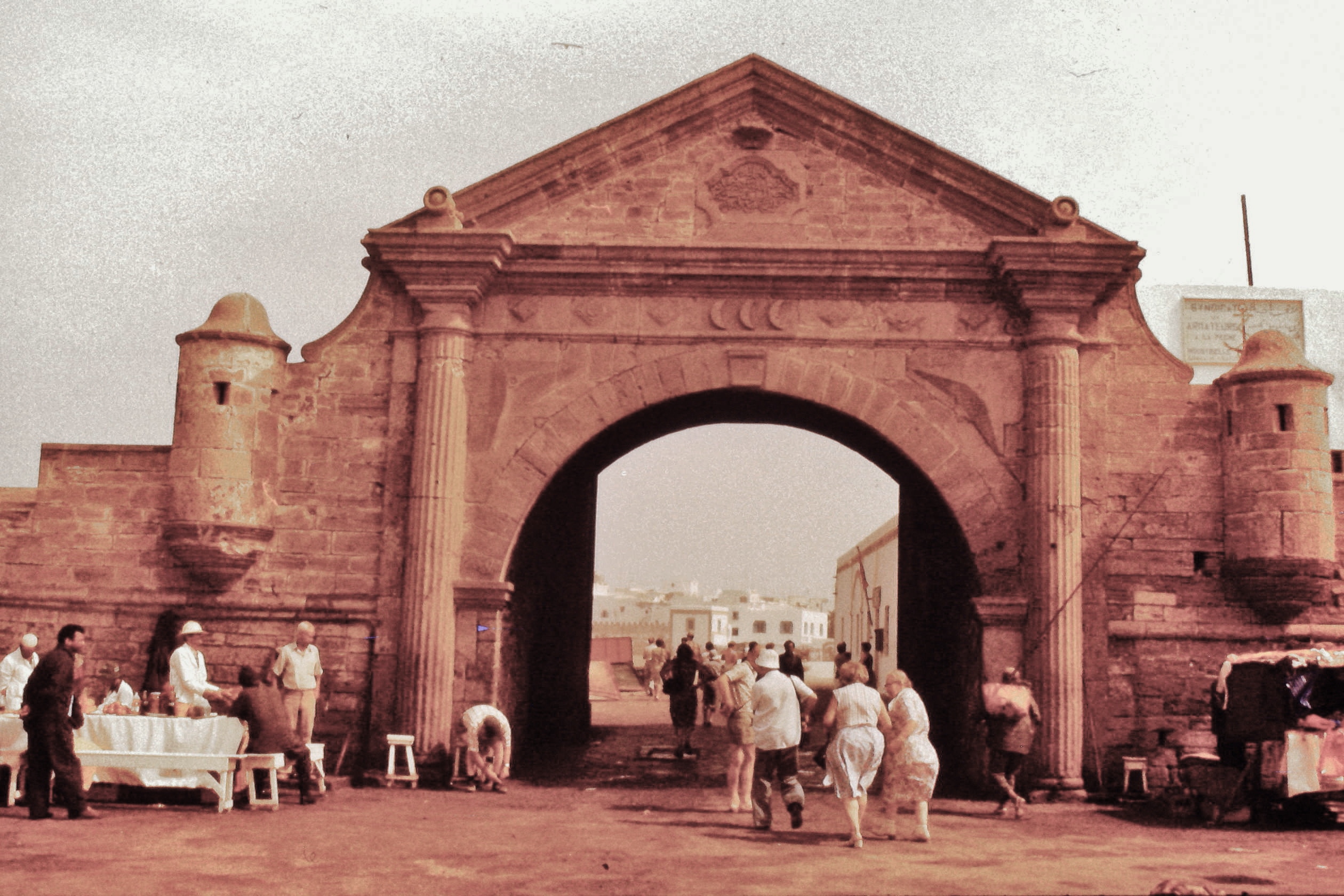 File:Morocco street scene with city gate 2.JPG - Wikimedia Commons