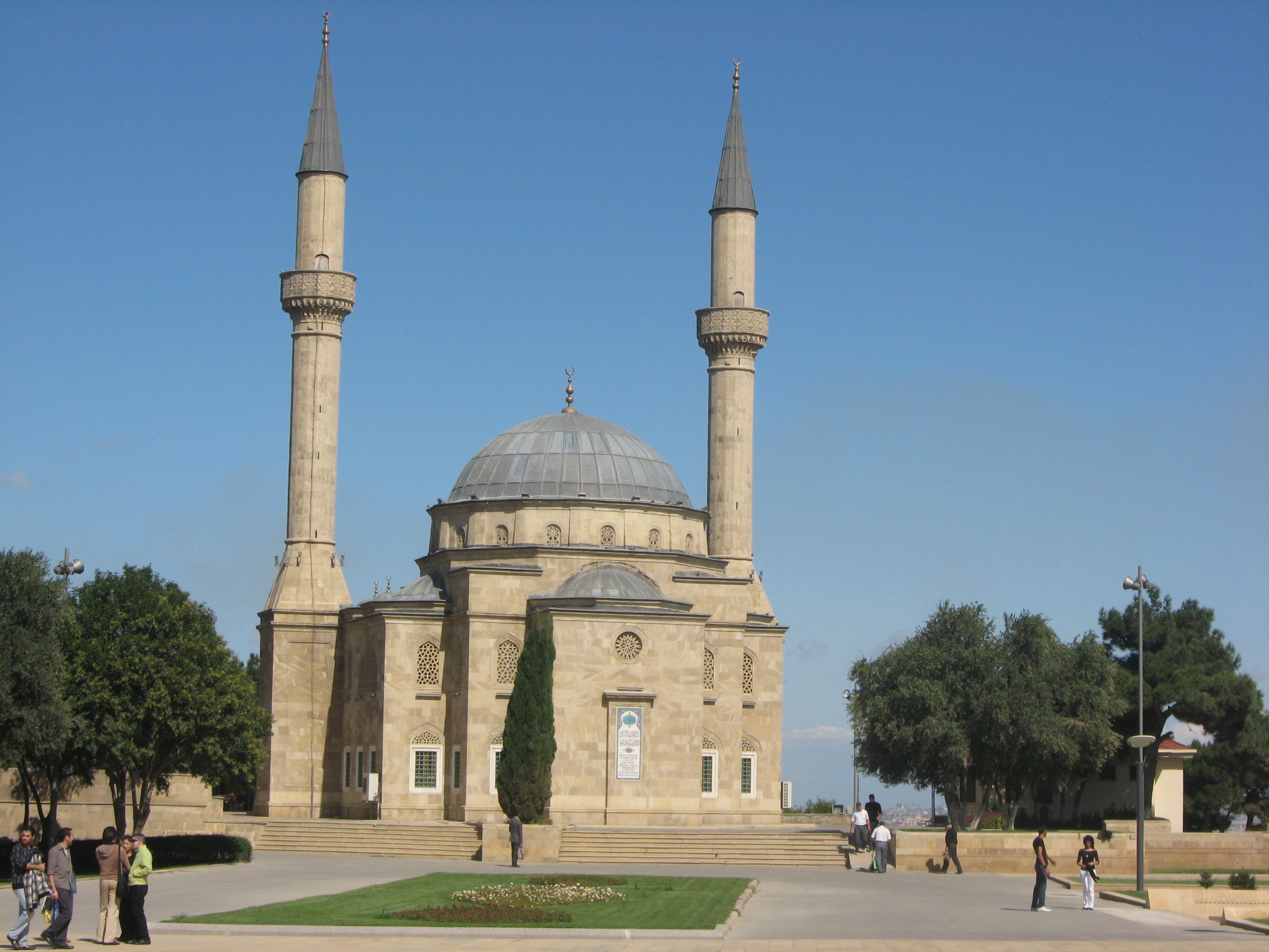Mosque of the Martyrs - Wikipedia