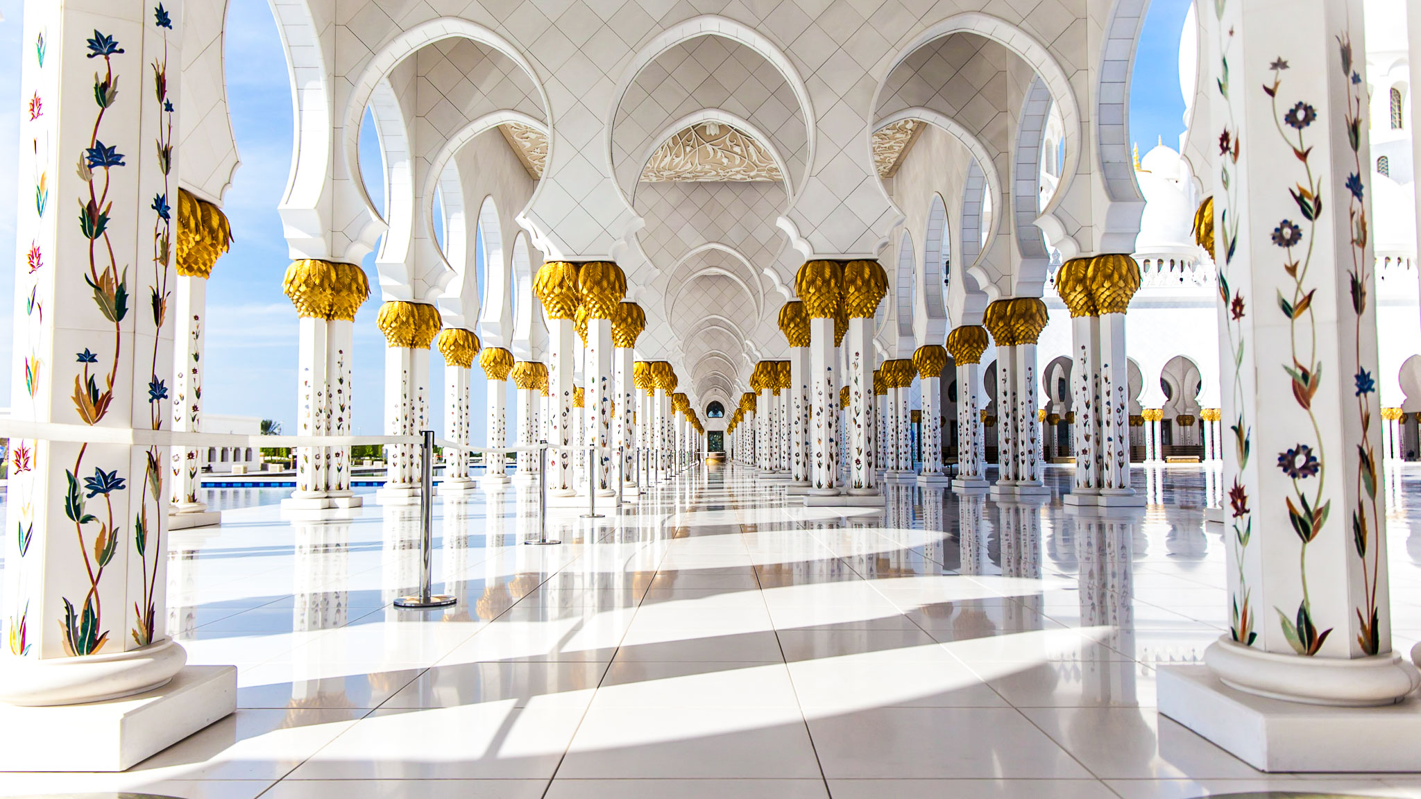 Abu Dhabi Grand Mosque Tour on a short Stopover