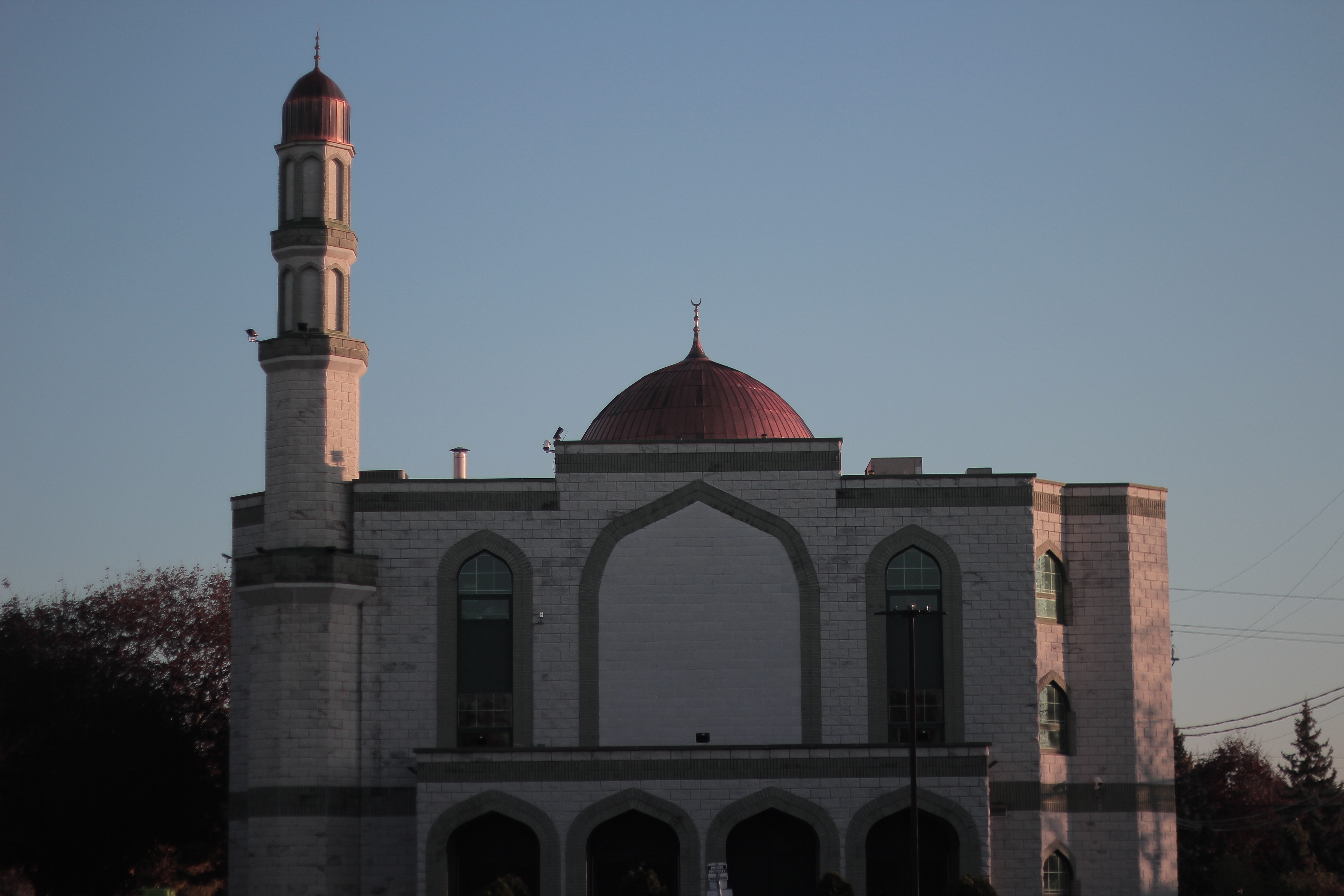 Windsor Islamic Association – 1320 Northwood St, Windsor, ON N9E 1A4