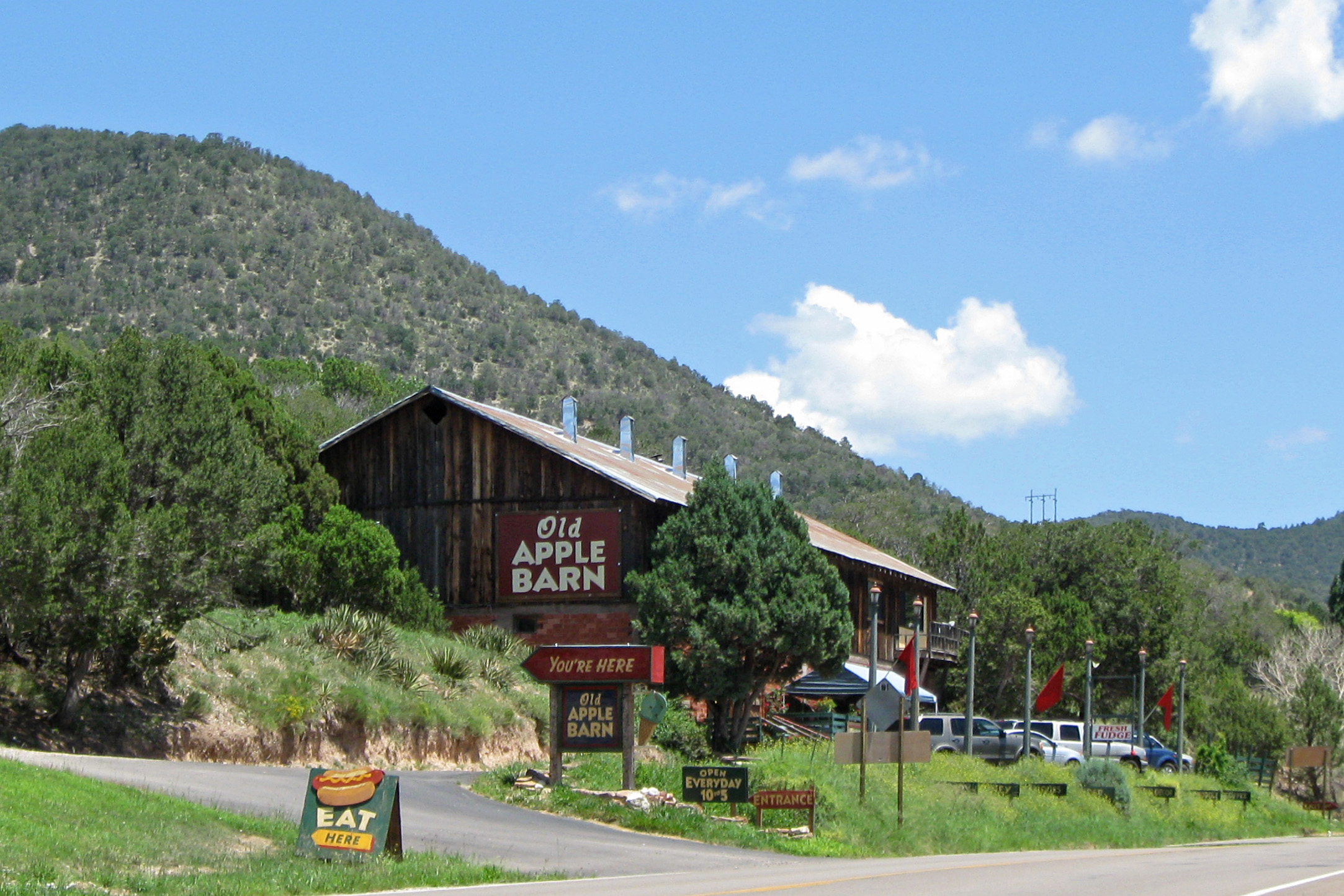 File:Old Apple Barn Mountain Park New Mexico.jpg - Wikimedia Commons