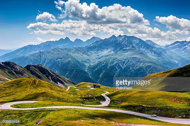 Mountain Range Stock Photos and Pictures | Getty Images