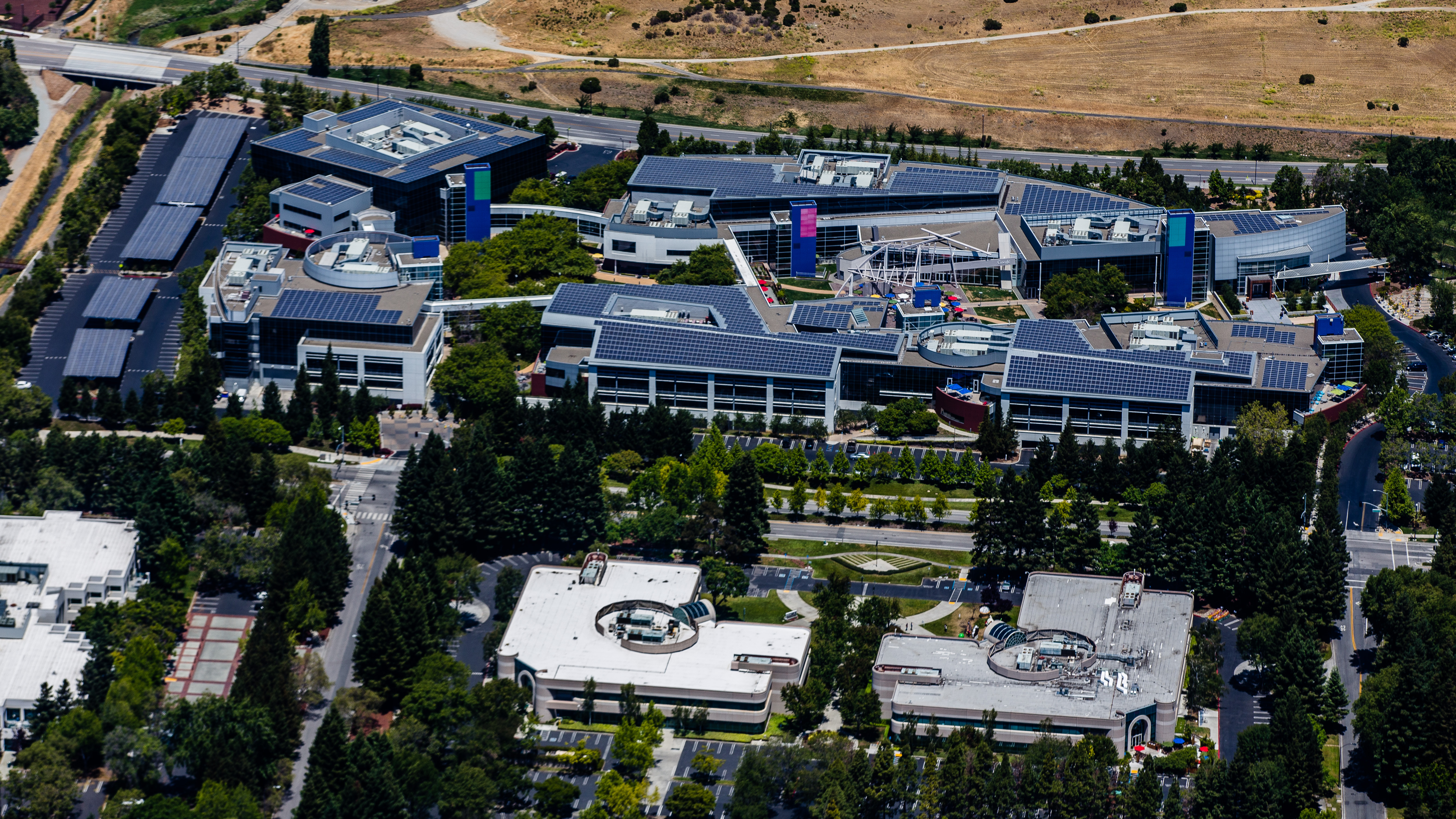File:Google Campus, Mountain View, CA.jpg - Wikimedia Commons