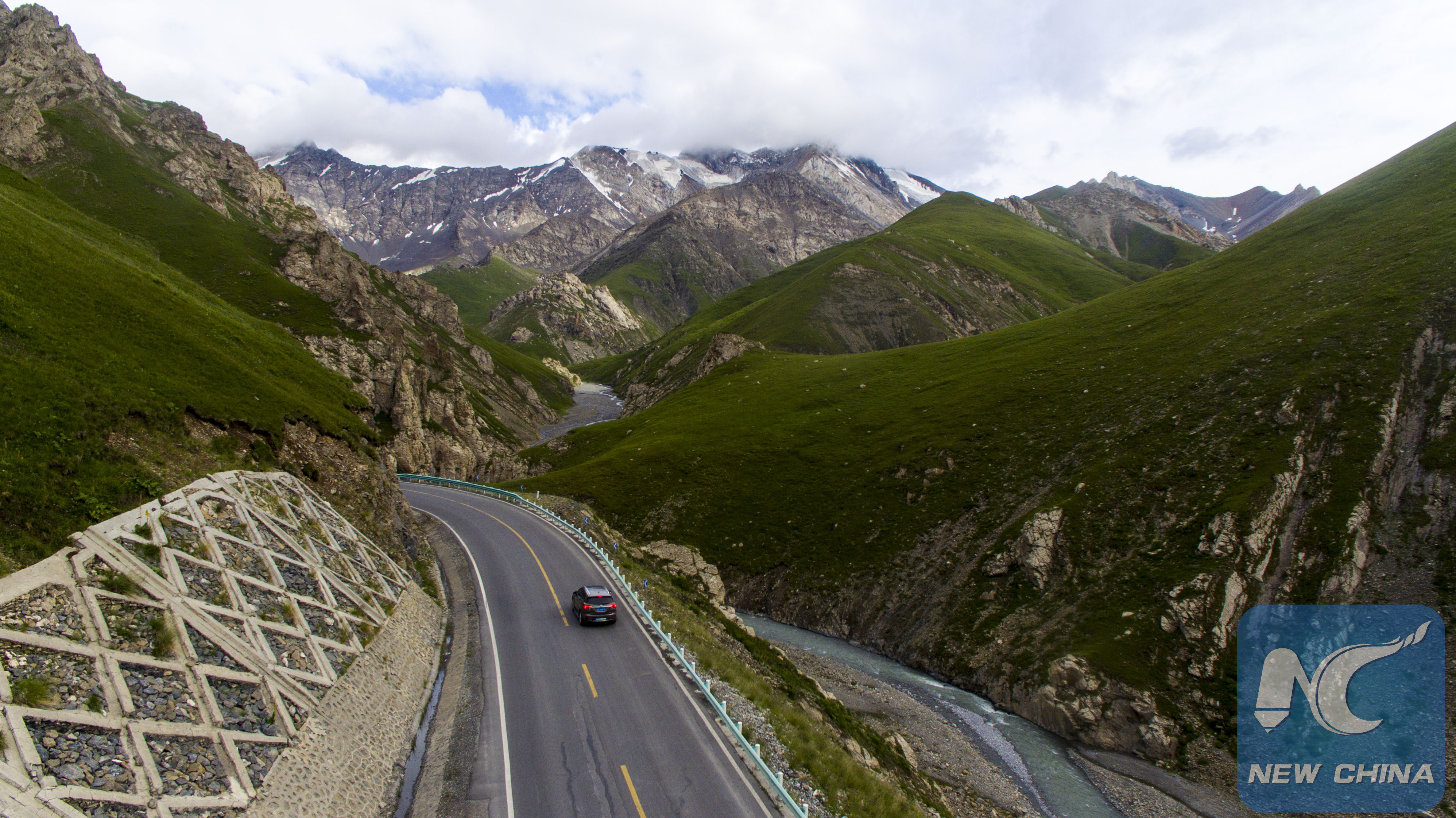 China's mountain road takes you to breathtaking sceneries - Xinhua ...
