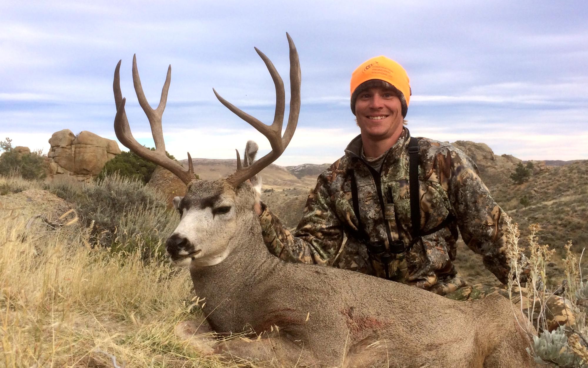 Trohpy Mule Deer Hunting in Wyoming.