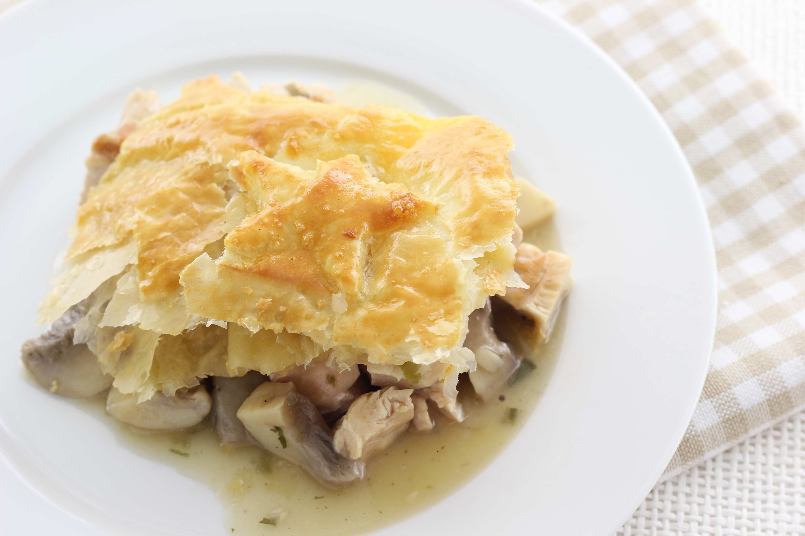 How to Make Chicken and Mushroom Pie: 9 Steps (with Pictures)