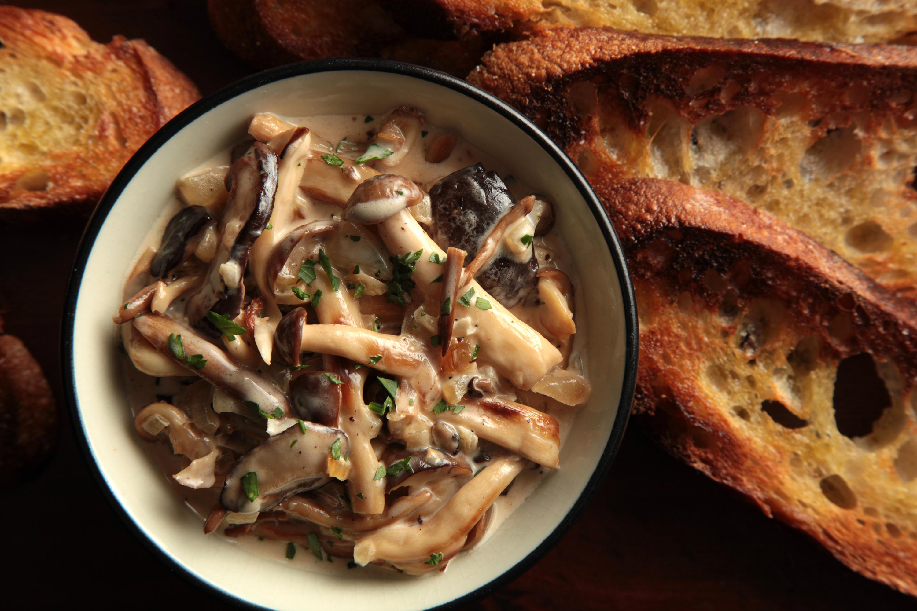 Wild Mushrooms à la Crème Recipe - Chowhound
