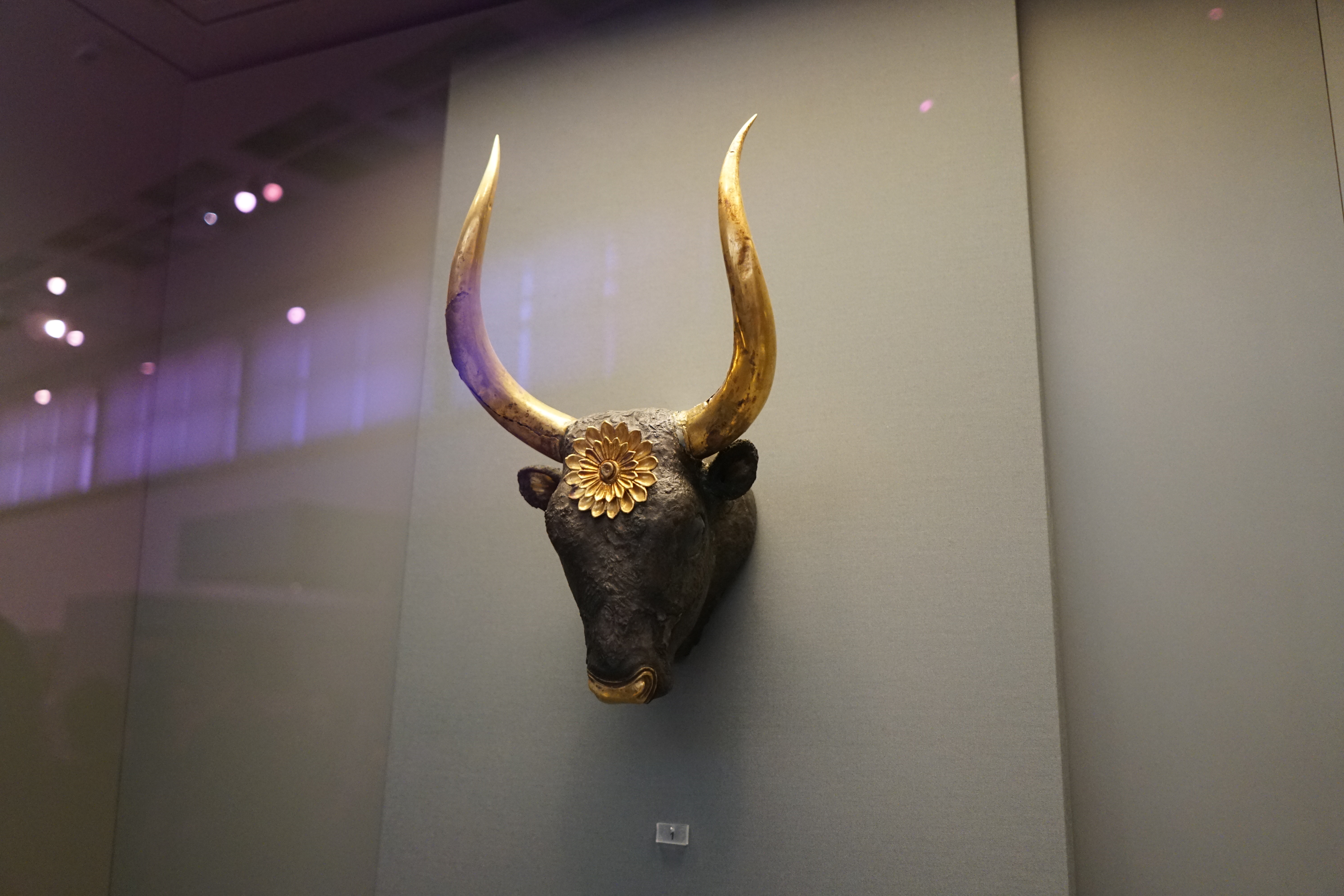 Mycenaen silver and gold bull's head photo