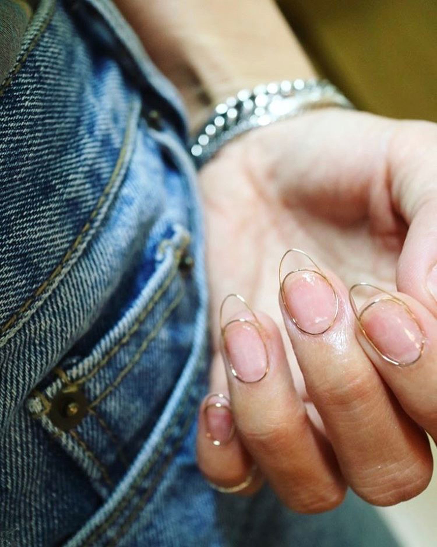 This Wire Manicure Is About As Easy As Nail Art Gets | Allure