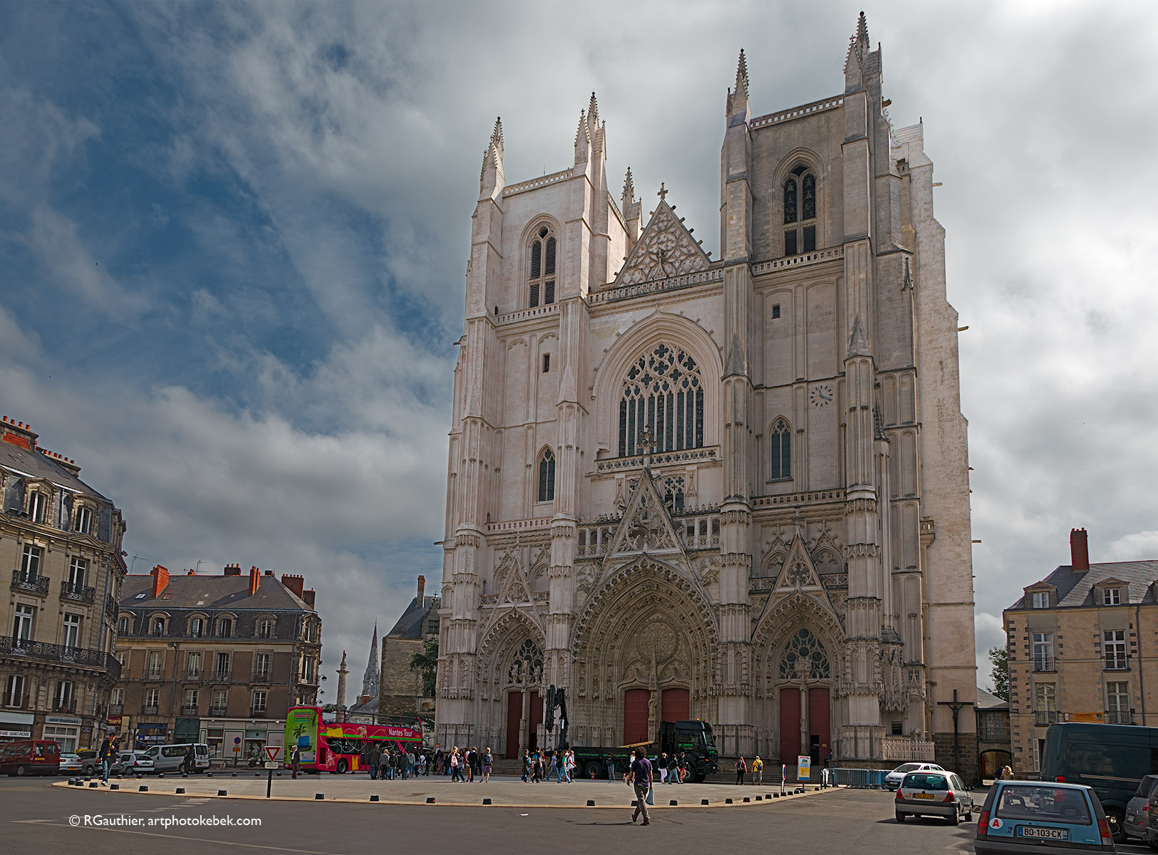 Cathedral in Nantes (Western France) vandalised with Nazi symbols ...