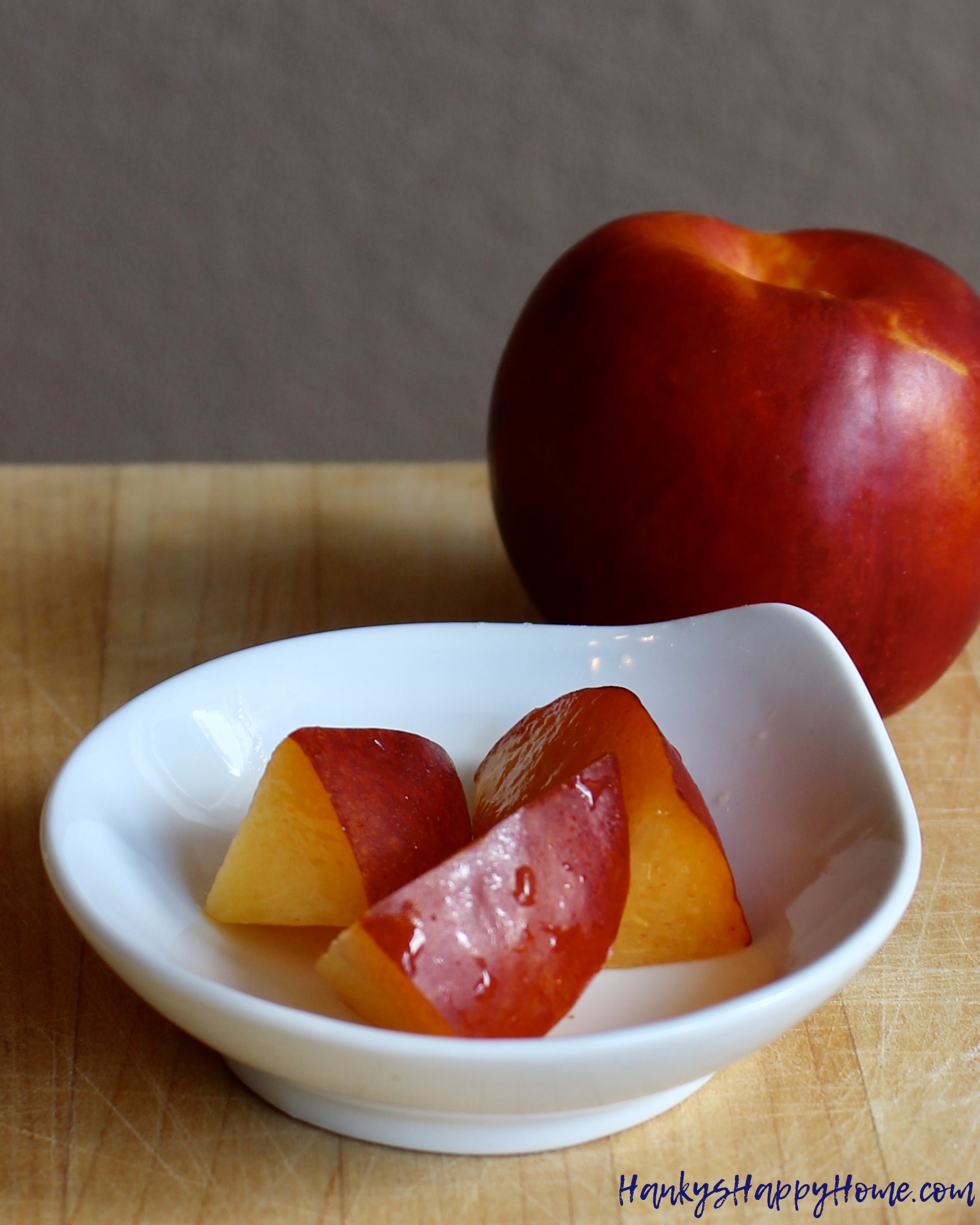 Nectarine | Peach Baby Puree - Hanky's Happy Home
