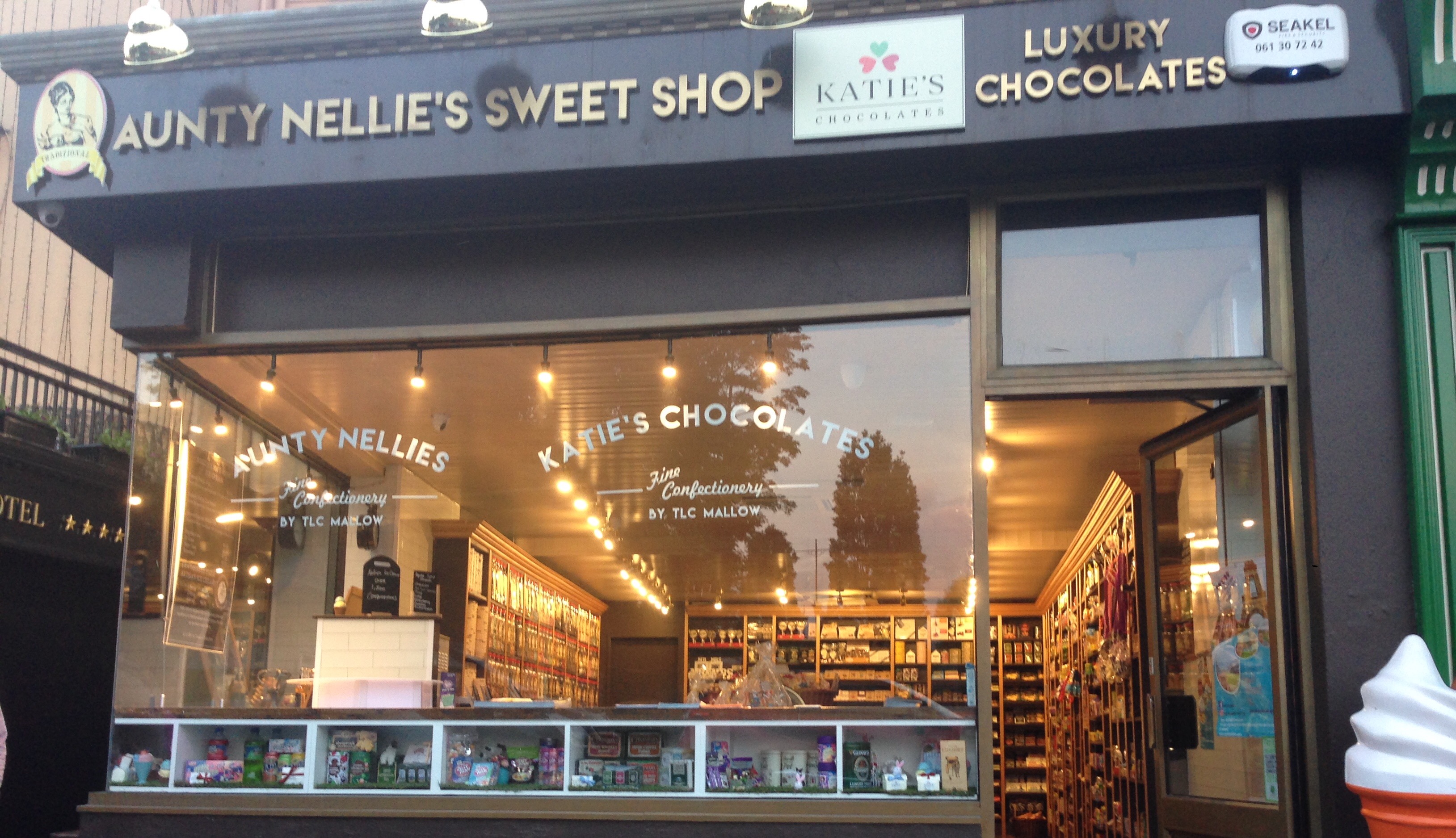 Our Stores | Aunty Nellie's Sweet Shop