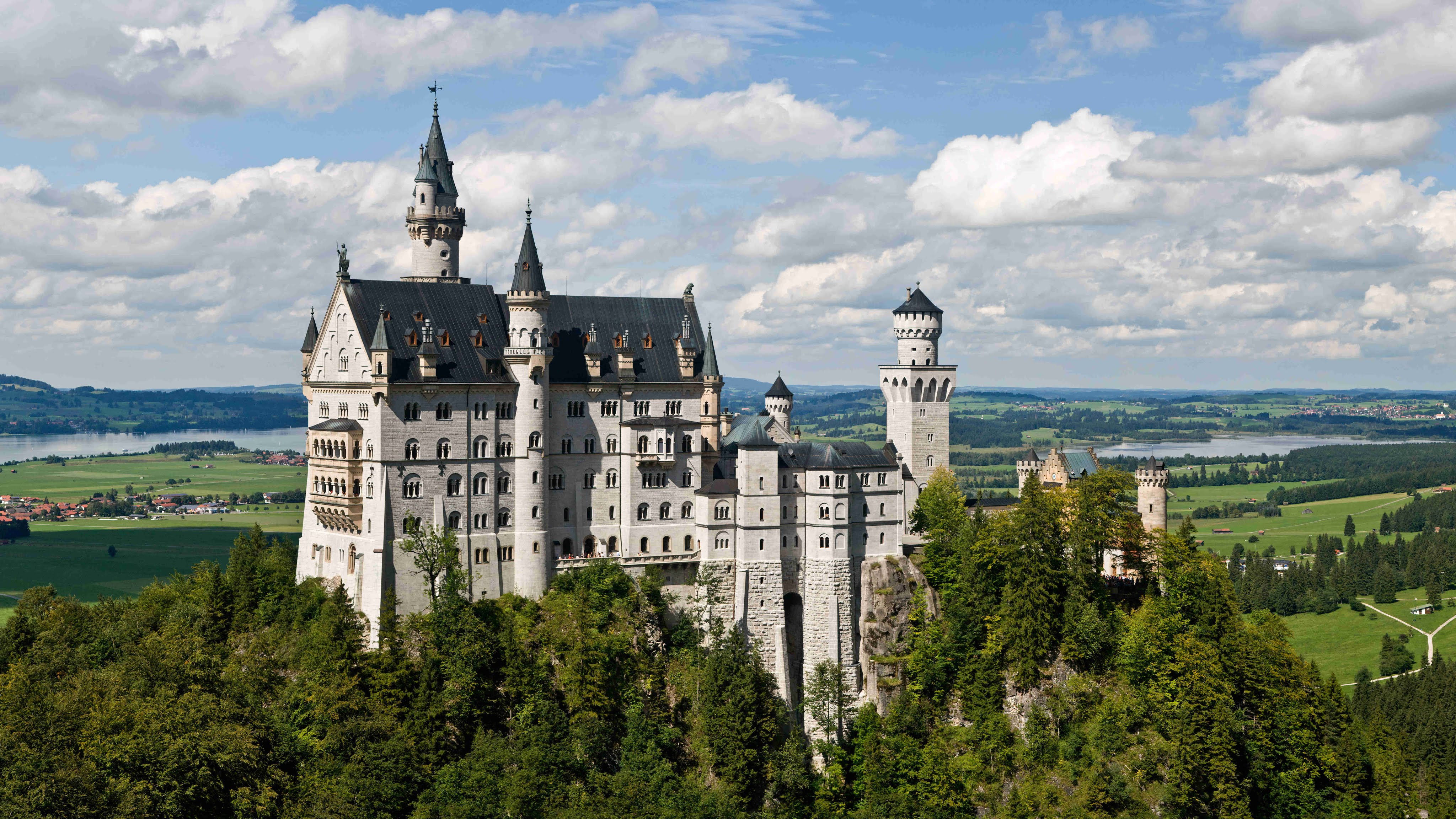 Visiting Neuschwanstein castle in Bavaria, Germany - YouTube