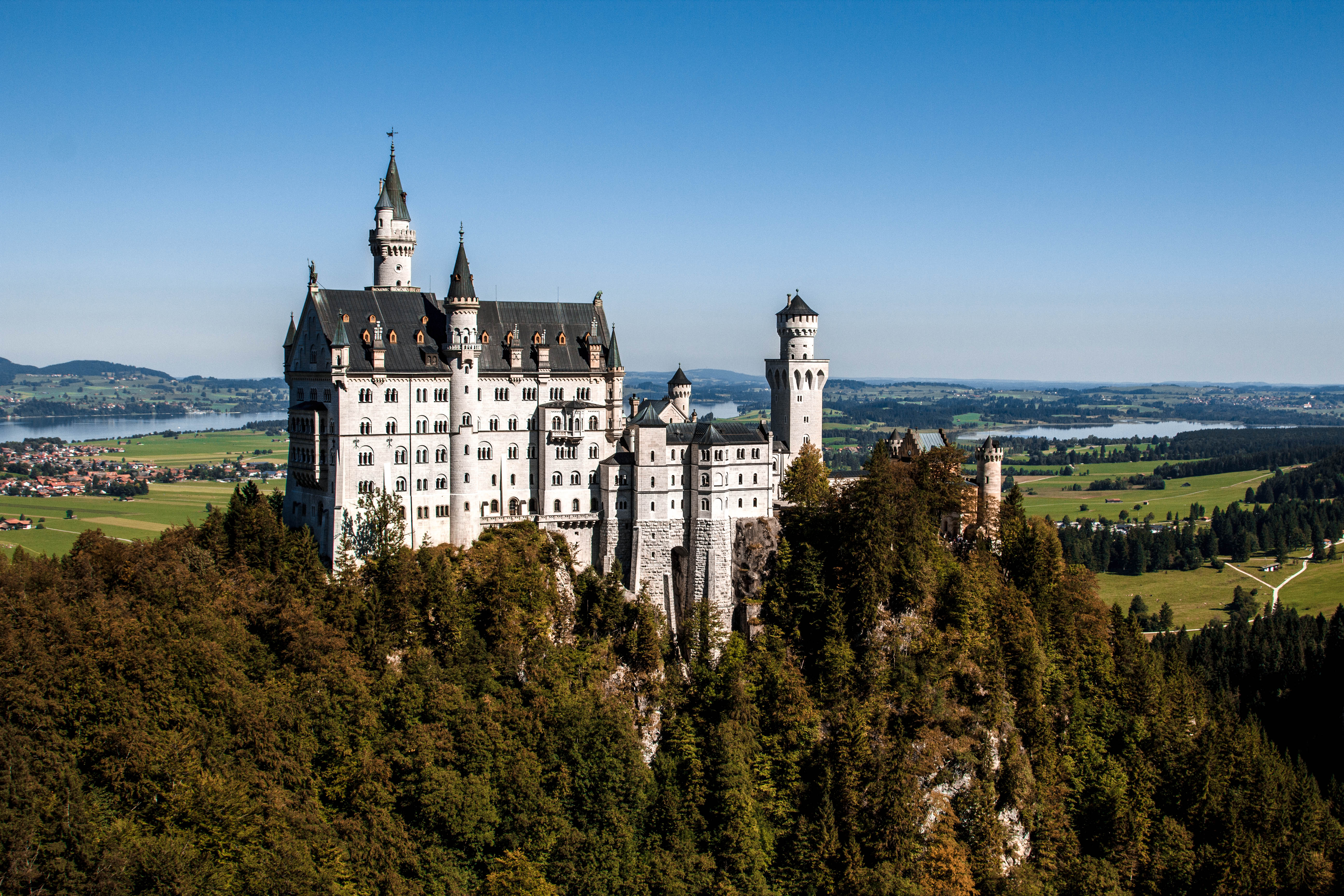 Neuschwanstein Castle // Everything You Need to Know Before Your Visit •