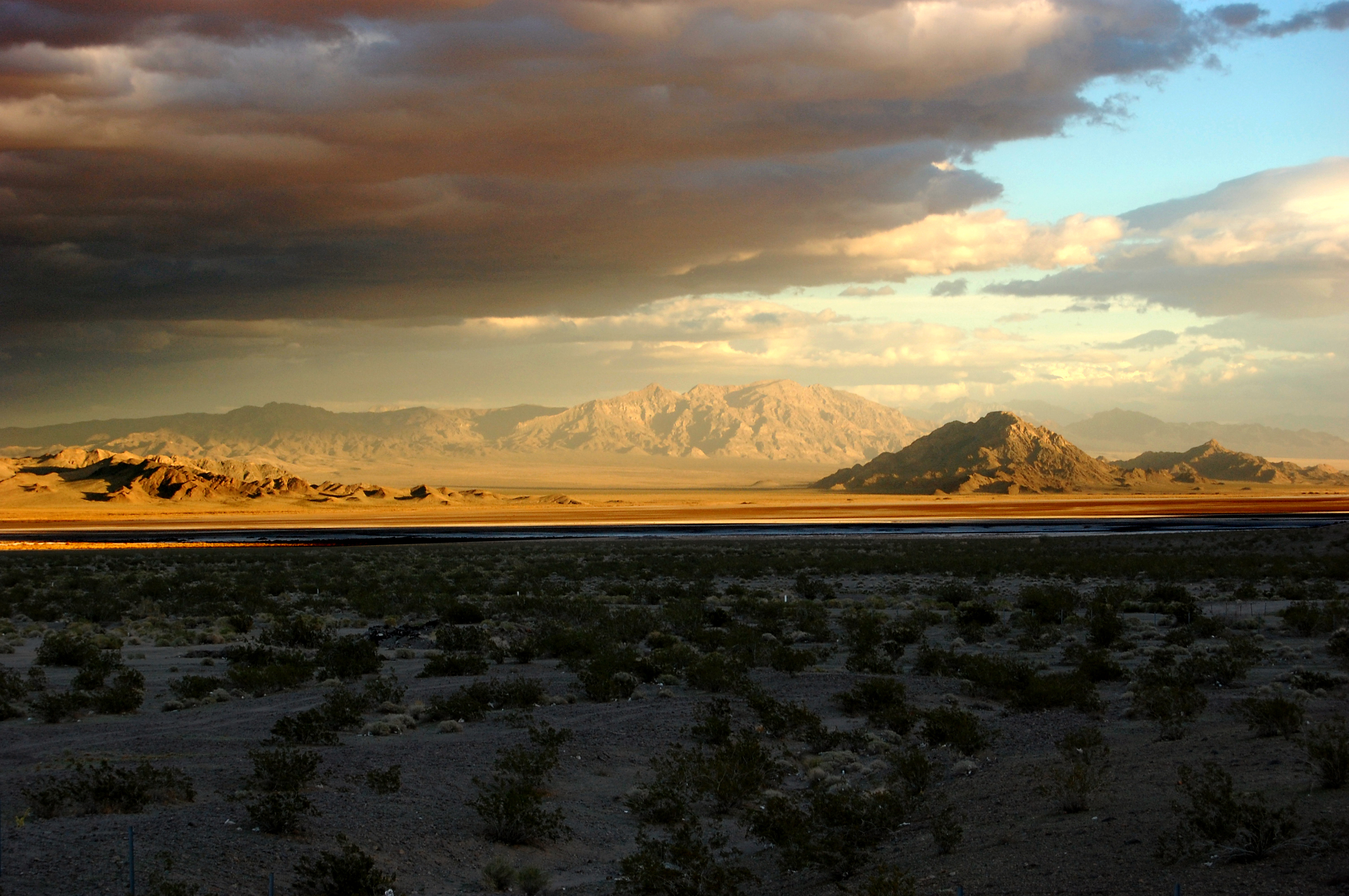 Nevada desert photo