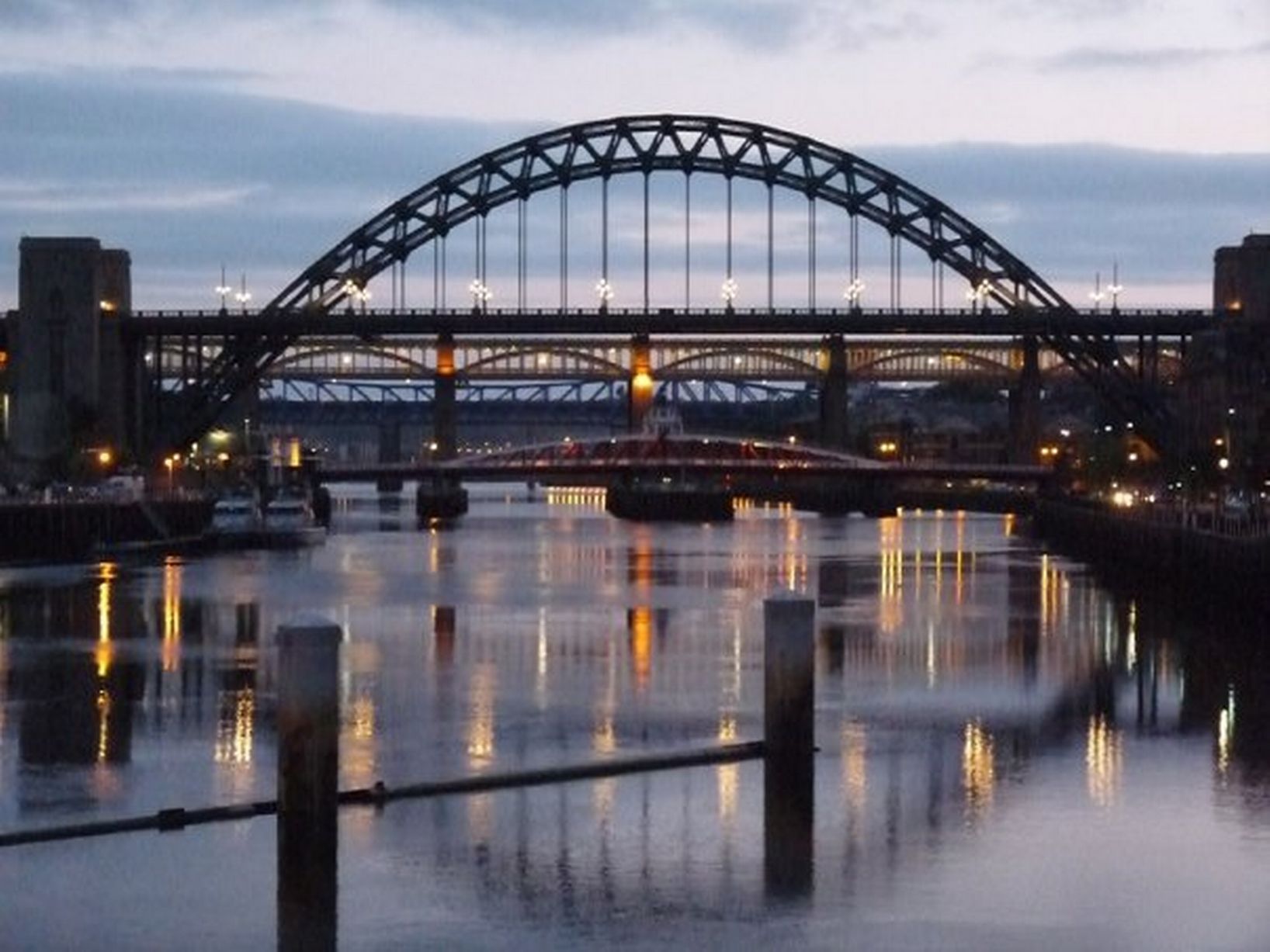 40 fabulous images of Newcastle's Tyne Bridge celebrate 90 years ...