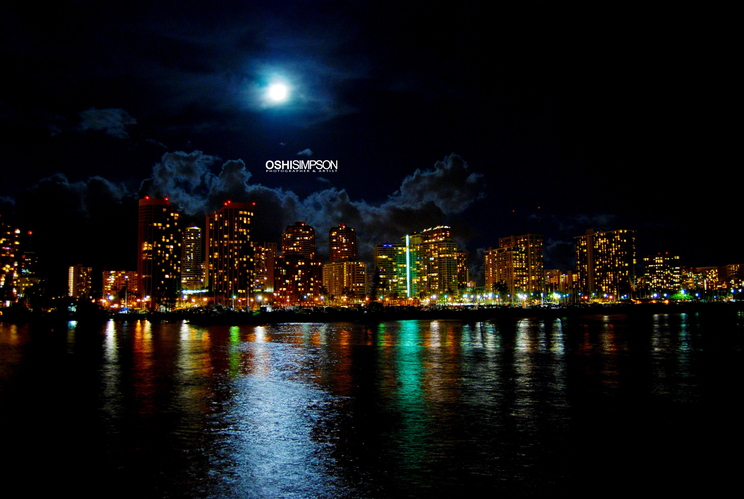 Night City Scene, Moon-light www.oshisimpson.com #ocean #hawaii ...
