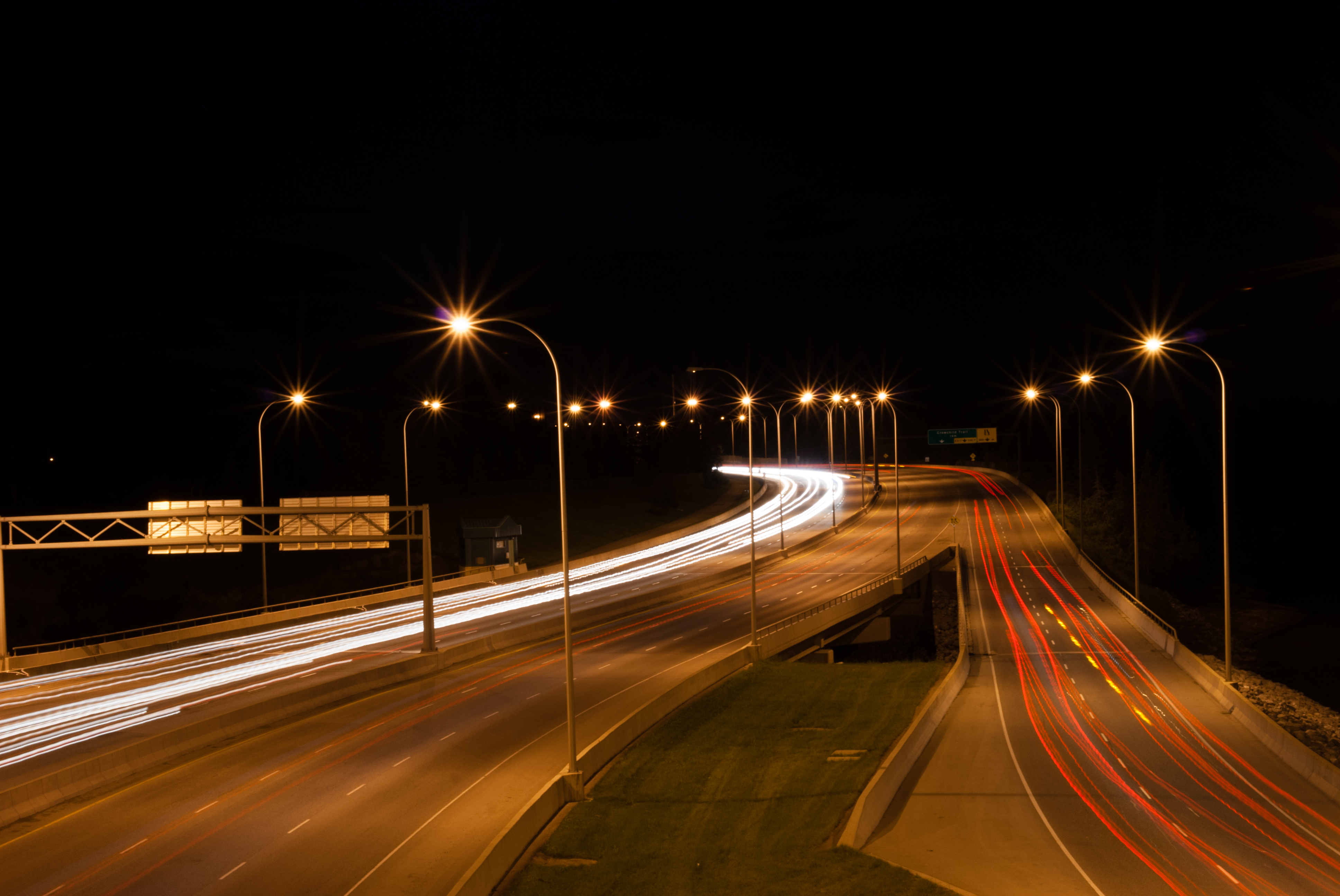 File:Nighttime Traffic - panoramio.jpg - Wikimedia Commons