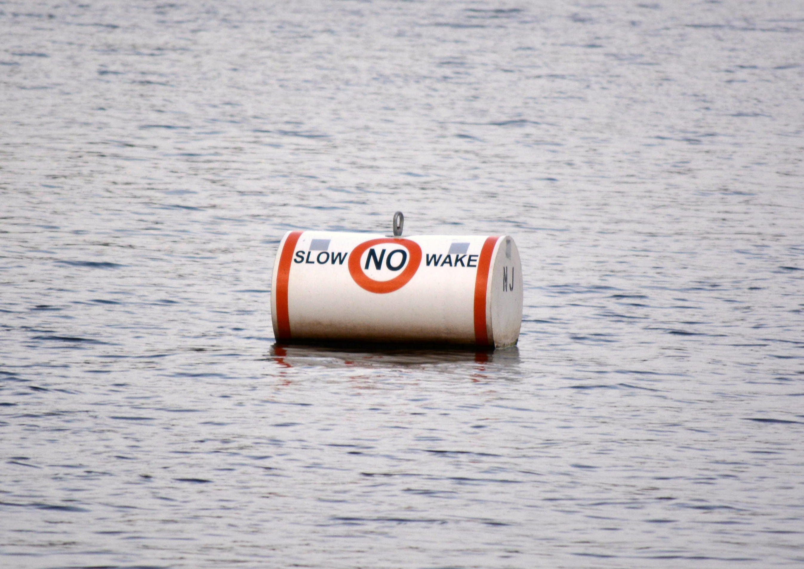 No wake buoy photo