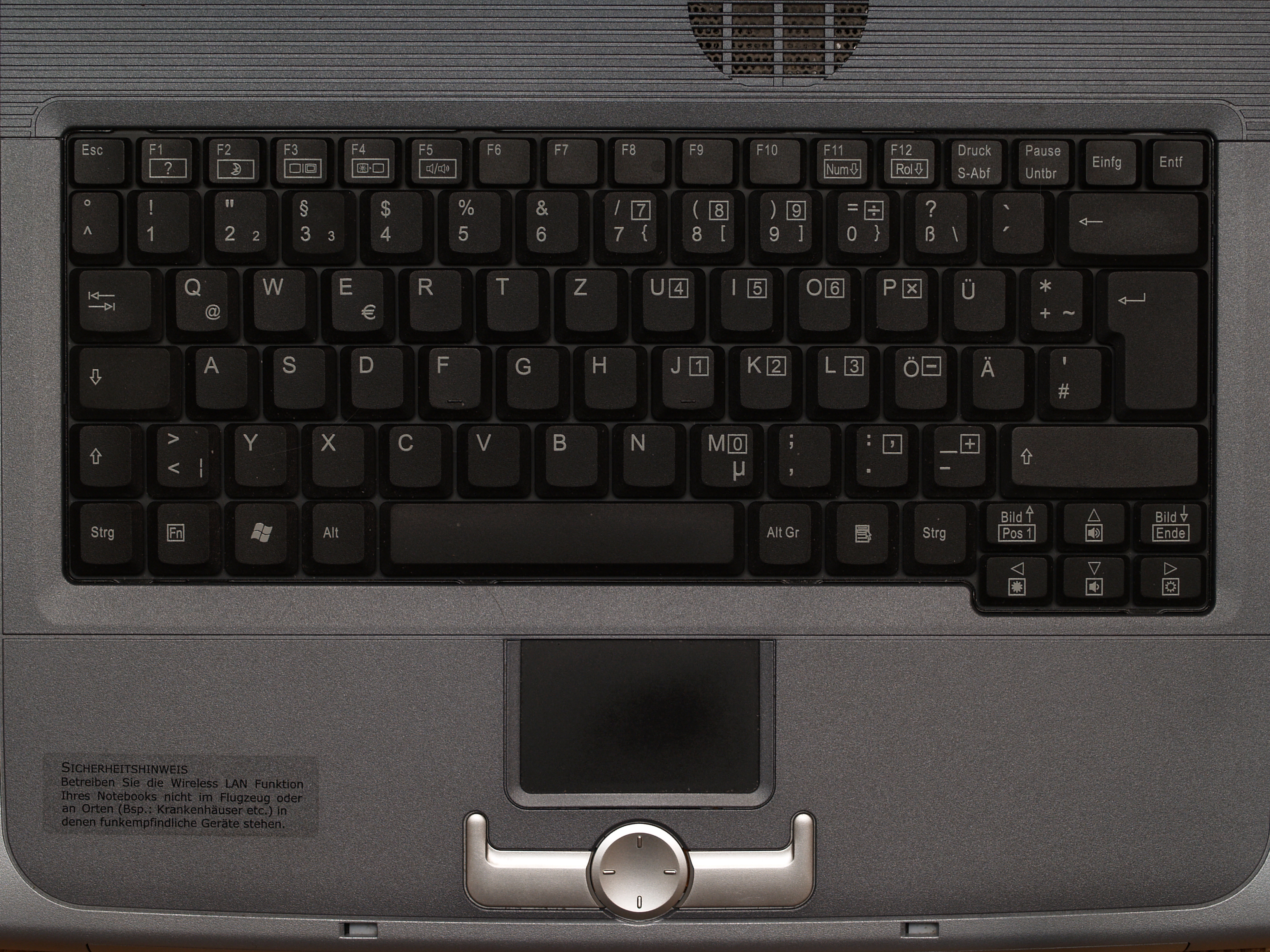 File:Keyboard on a notebook.jpg - Wikimedia Commons