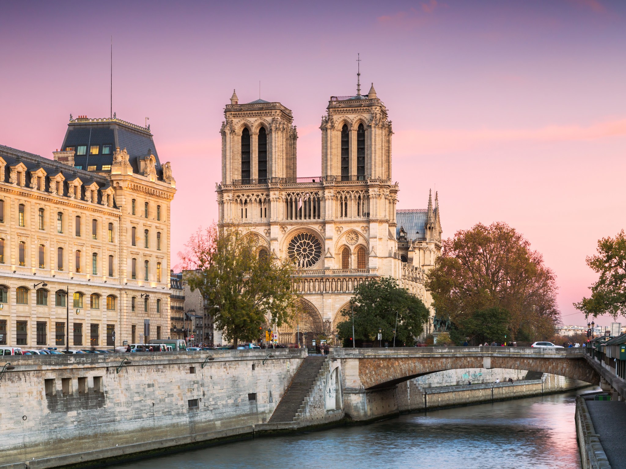 How to Skip the Line at Notre Dame Cathedral - Condé Nast Traveler