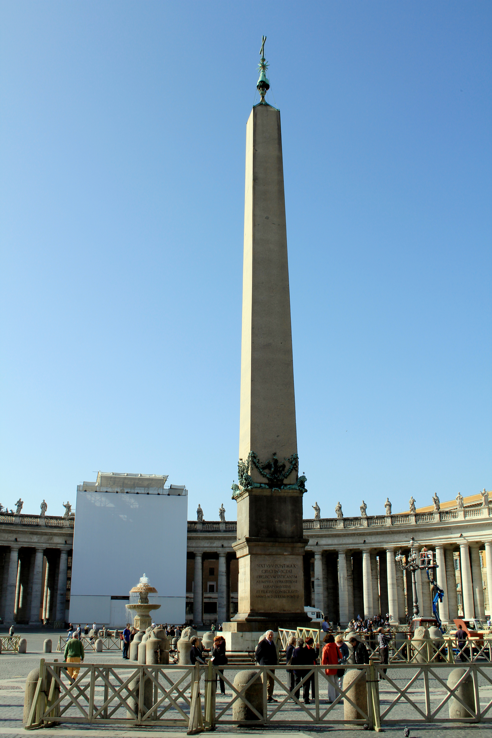 File:Vatican Obelisk 2.jpg - Wikimedia Commons