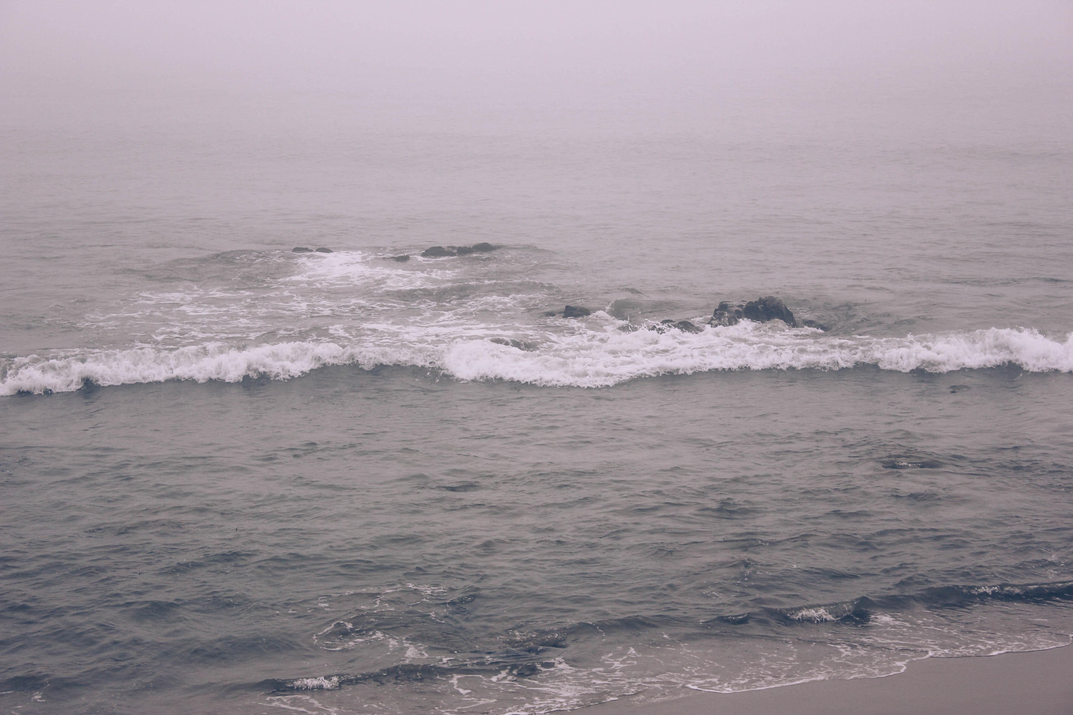 Ocean waves photo