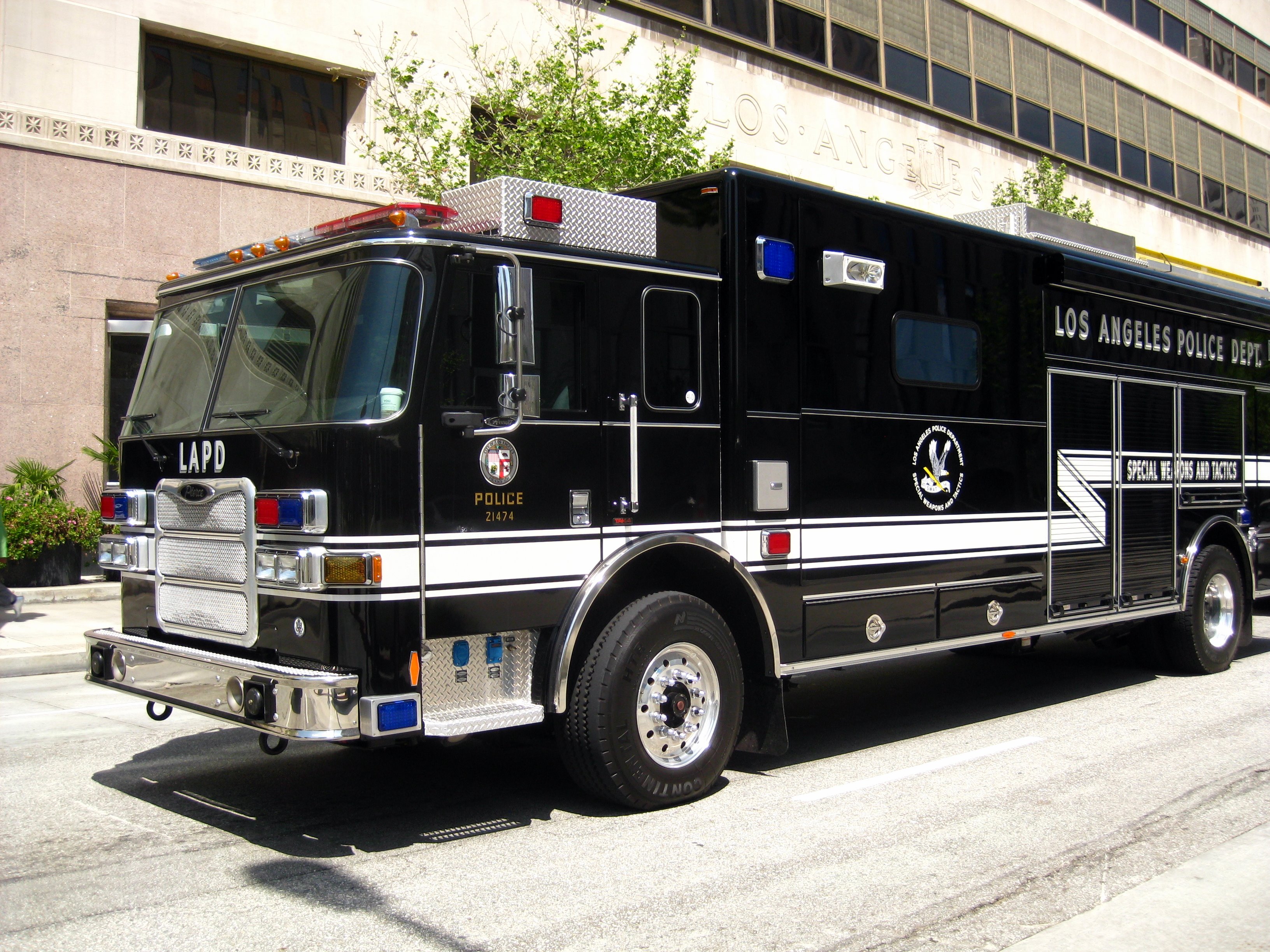 LAPD_SWAT_truck_-_1 | Police cars, Vehicle and Fire trucks