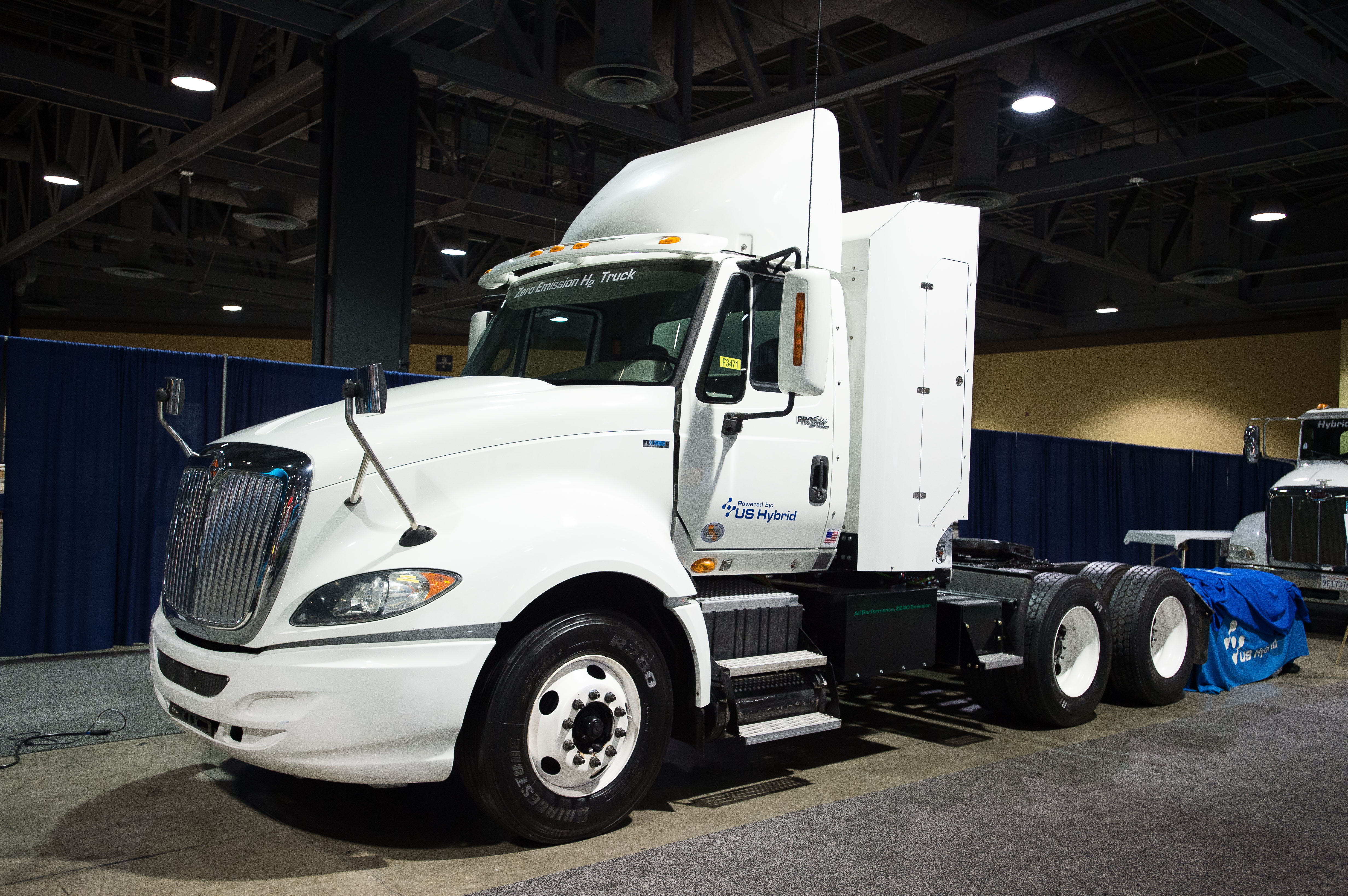 Hydrogen Fuel Cell Trucks | GNA