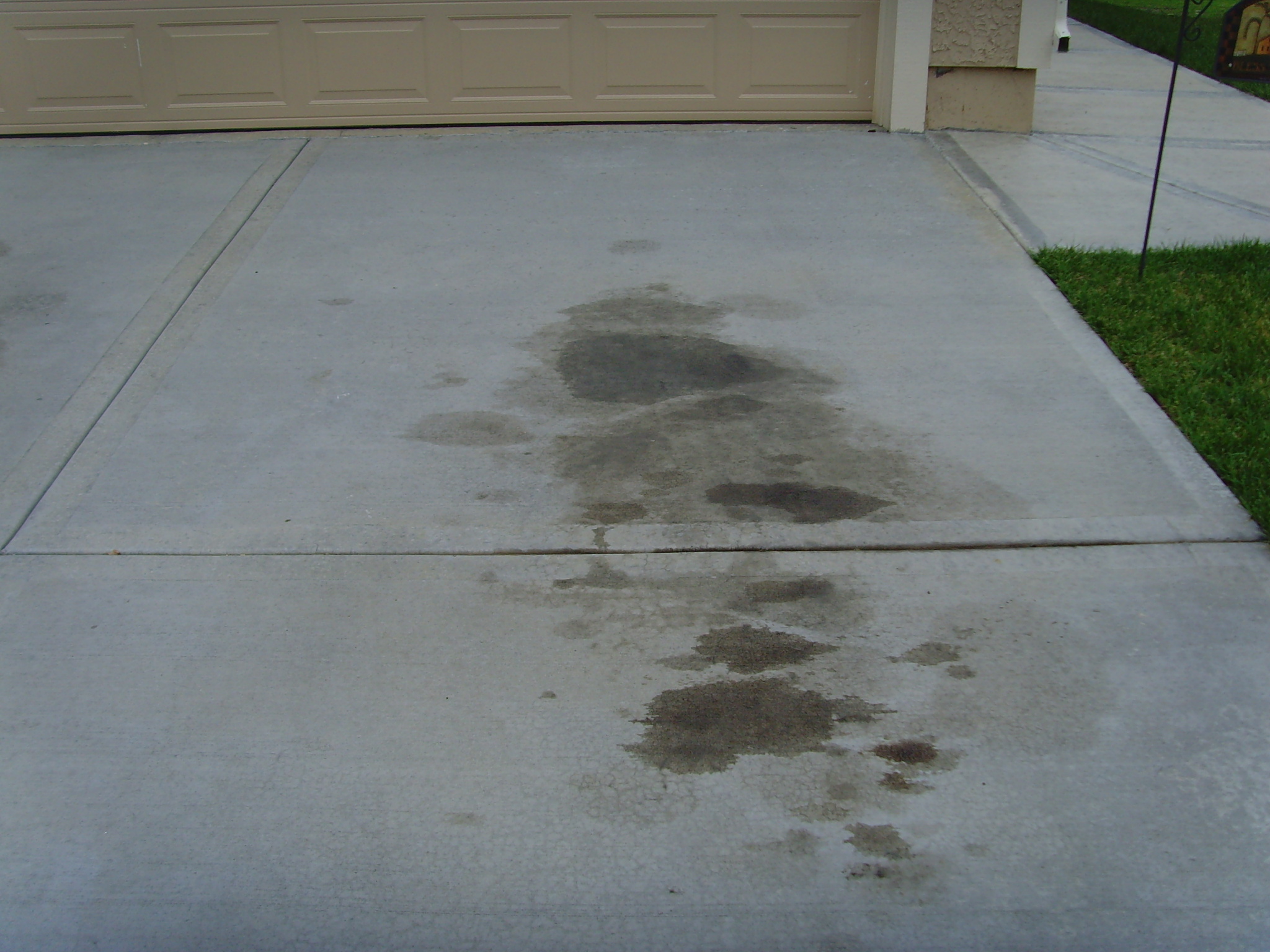 Removing Oil Stains From Concrete | Harmon Concrete
