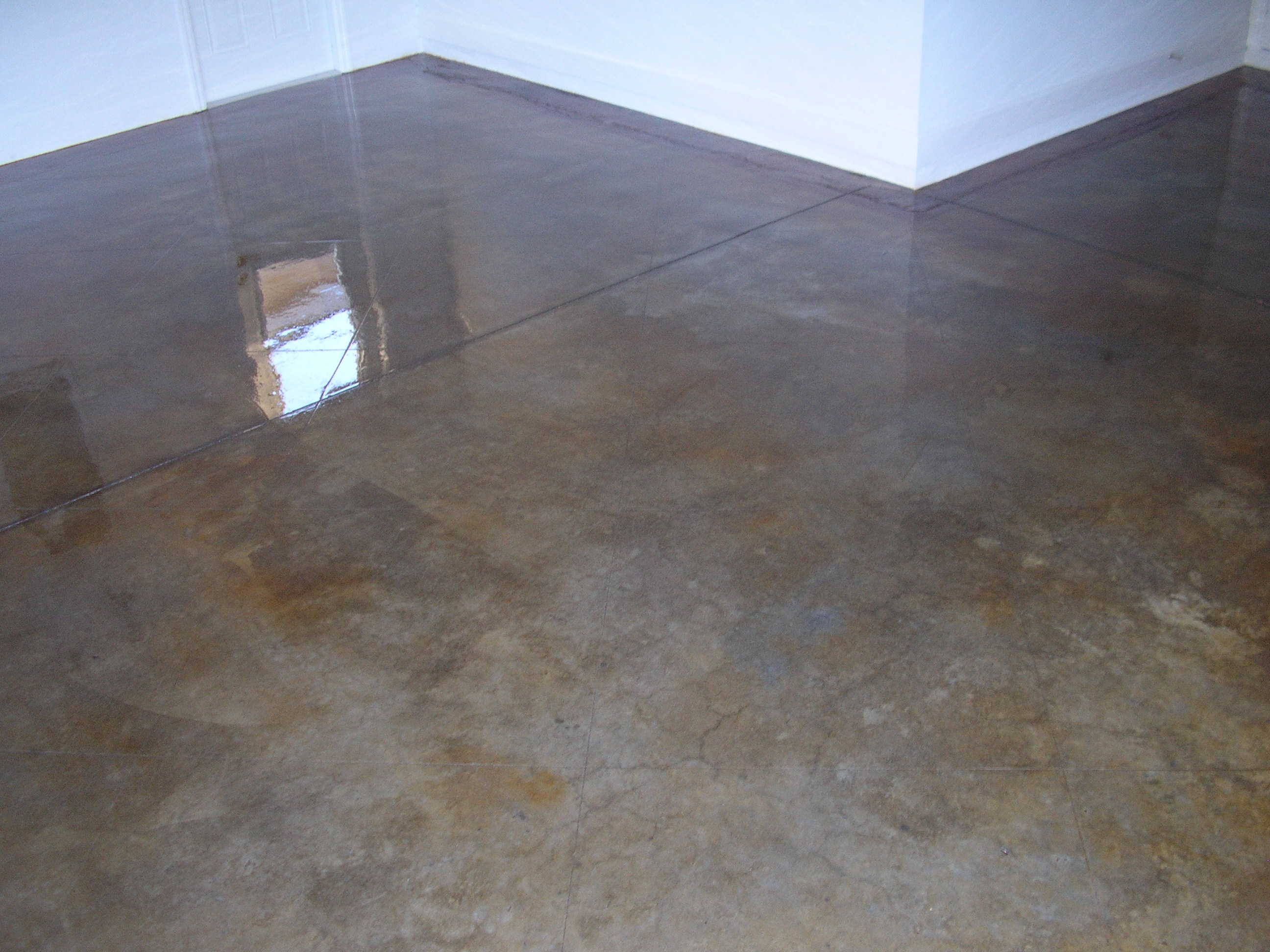 Decoration Painting Concrete Floor With Latex Paint Inside House ...
