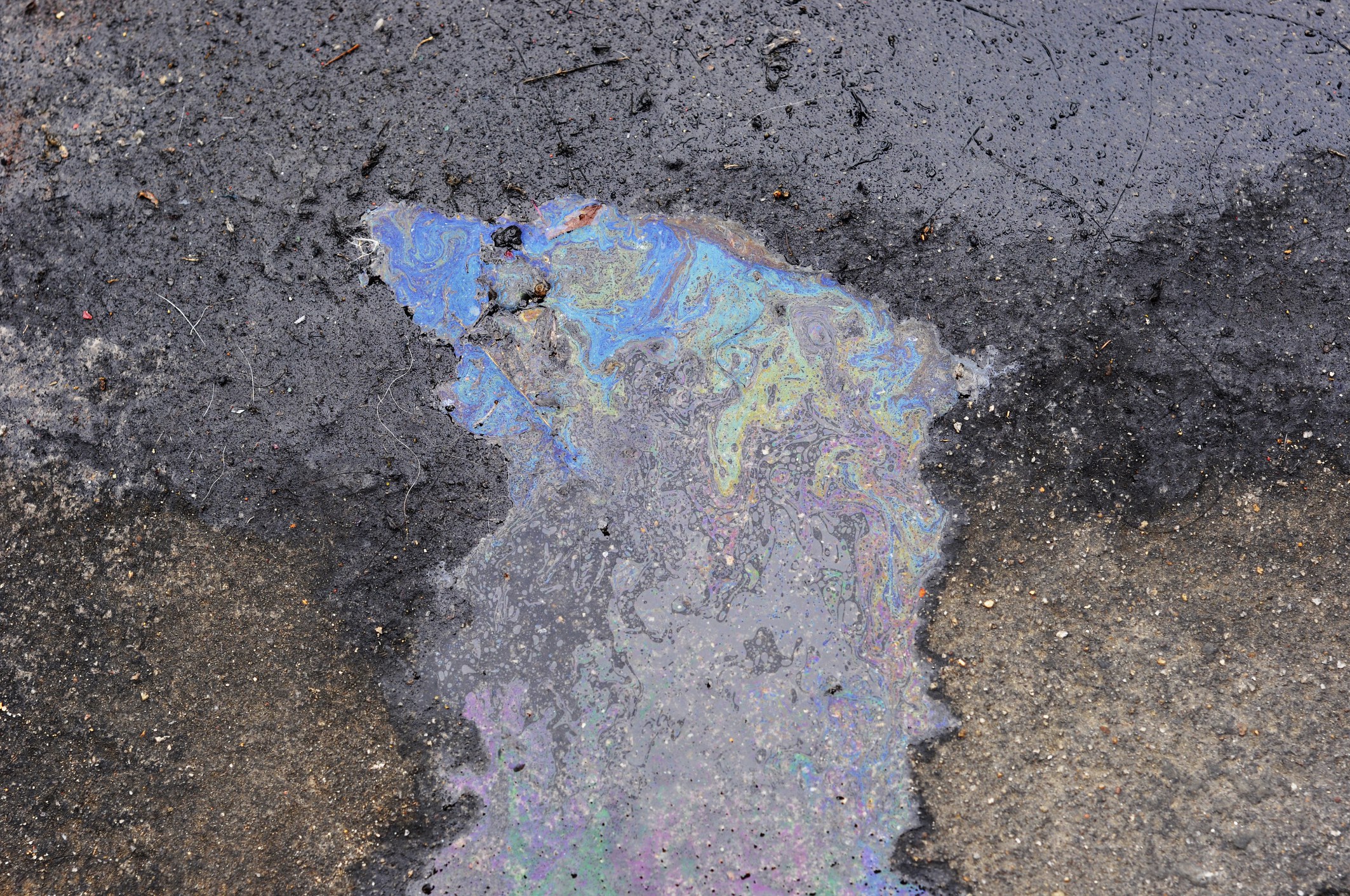 How to Remove Oil Stains from Driveways | The Allstate Blog