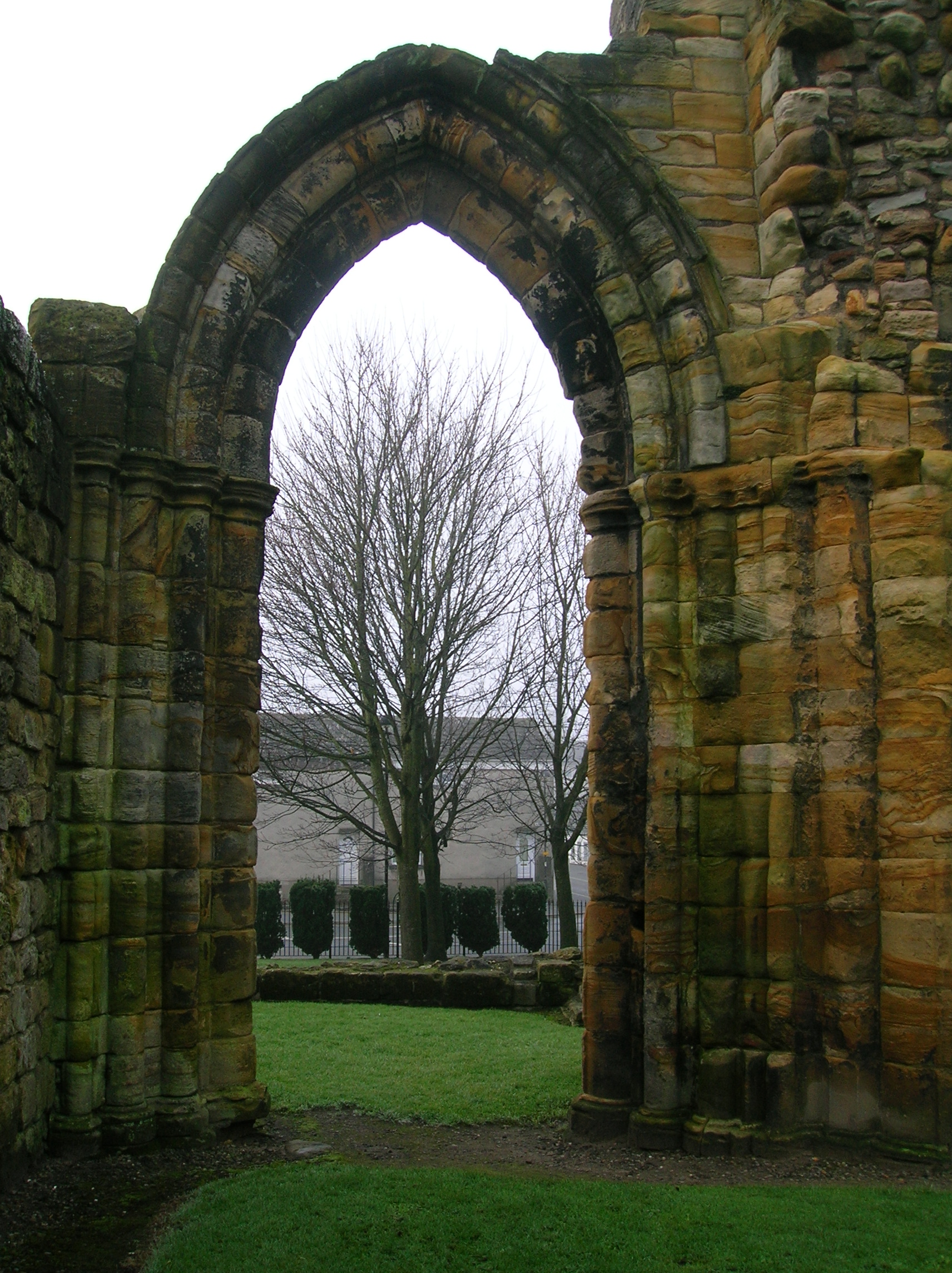 File:Kilwinning old tower archway.JPG - Wikimedia Commons