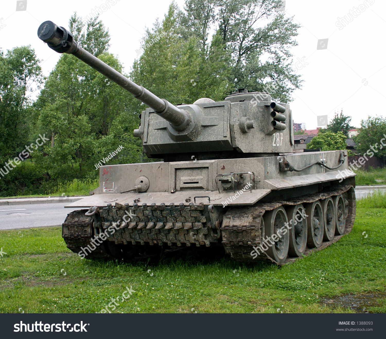 Old Deutsch Army Tank Stock Photo 1388093 - Shutterstock