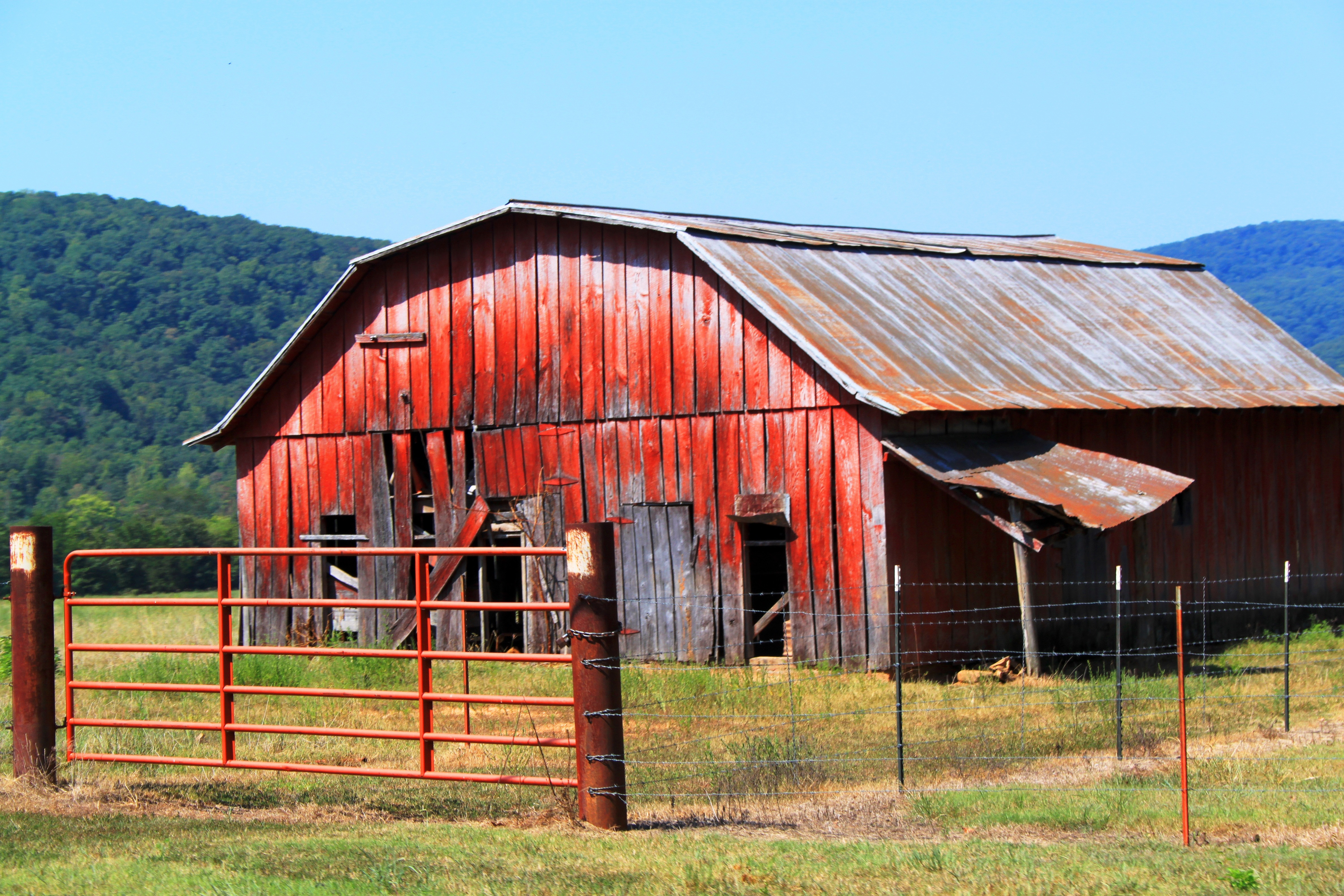 Faded Old Barn in Arkansas image - Free stock photo - Public Domain ...
