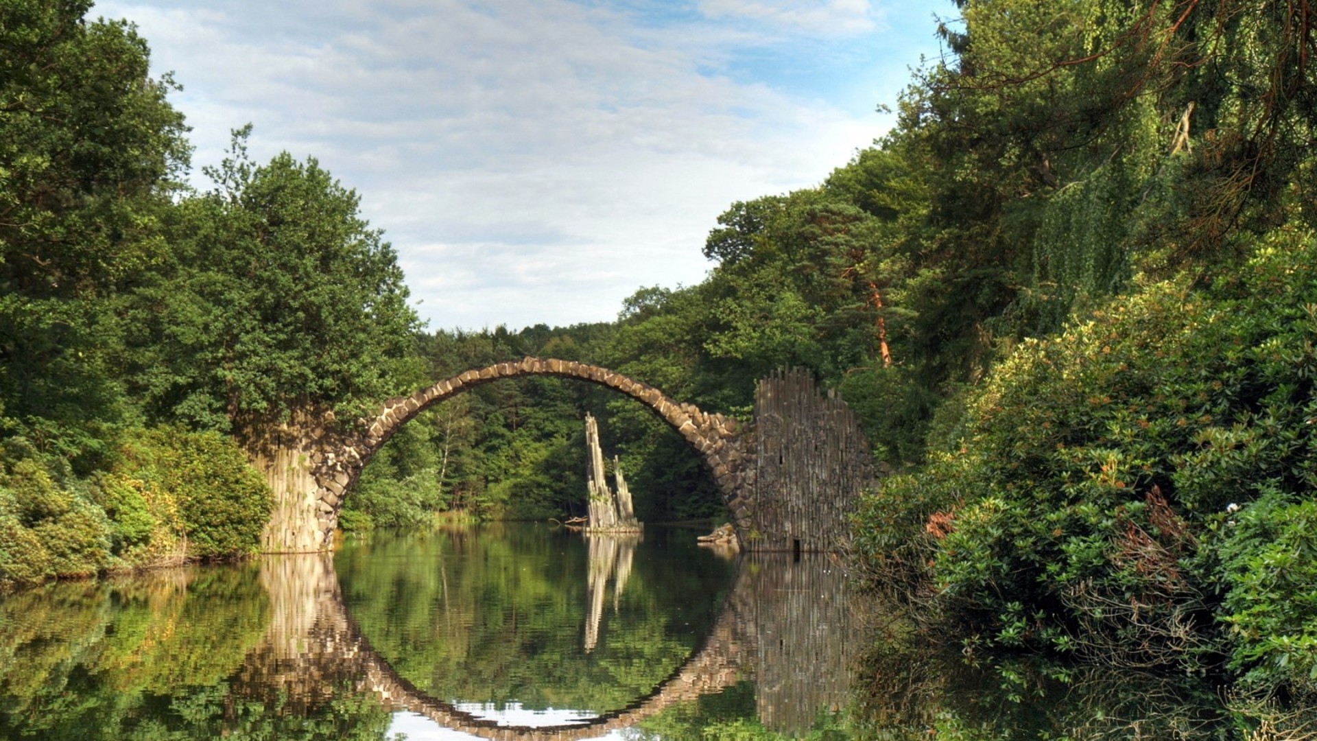 Bridges: Old Bridge Ruins Make Circle River Reflection Forest ...